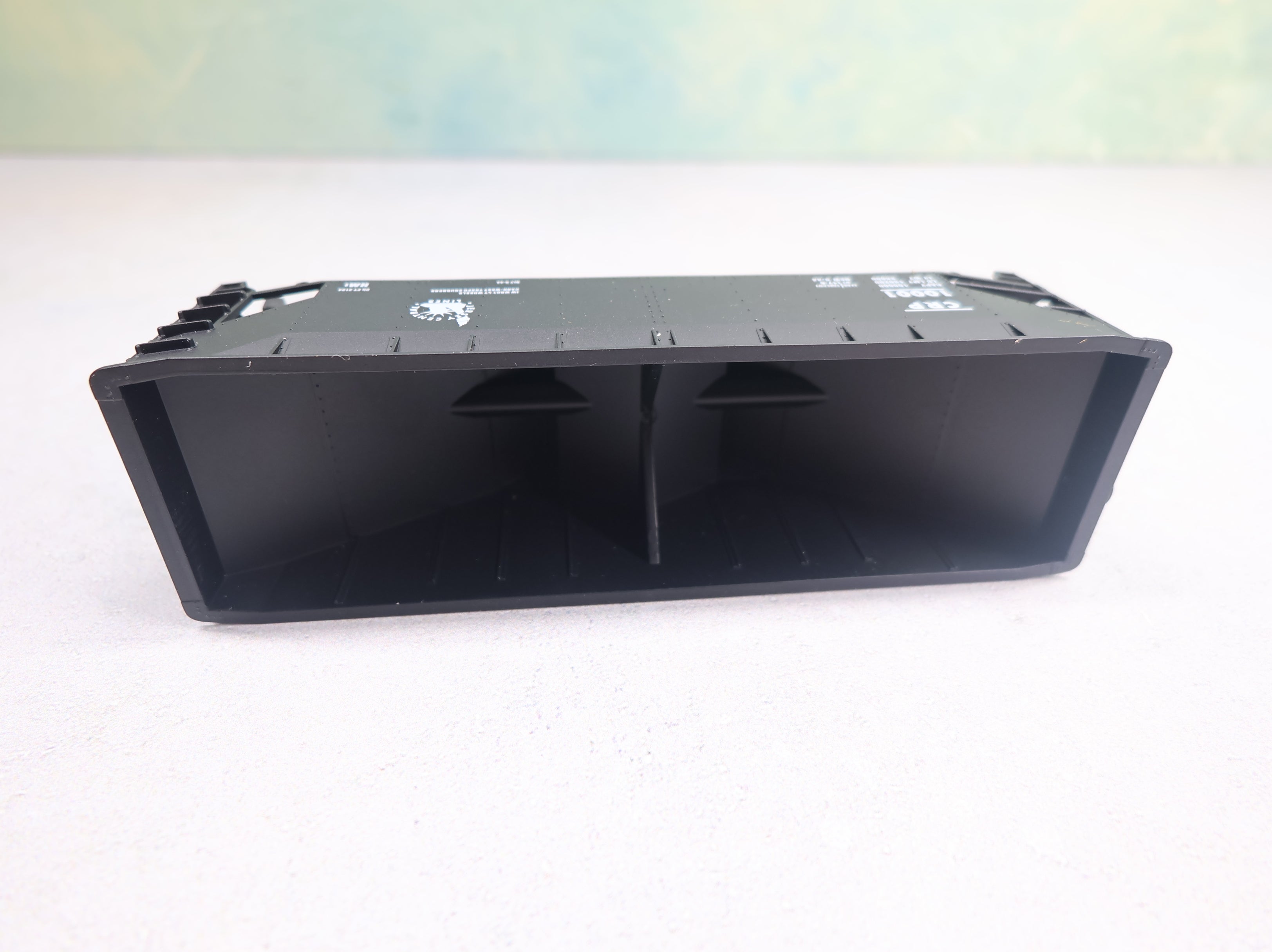 USED Atlas 1856 HO Scale 2 Bay Offset Side Hopper Jersey Central CRP #10001