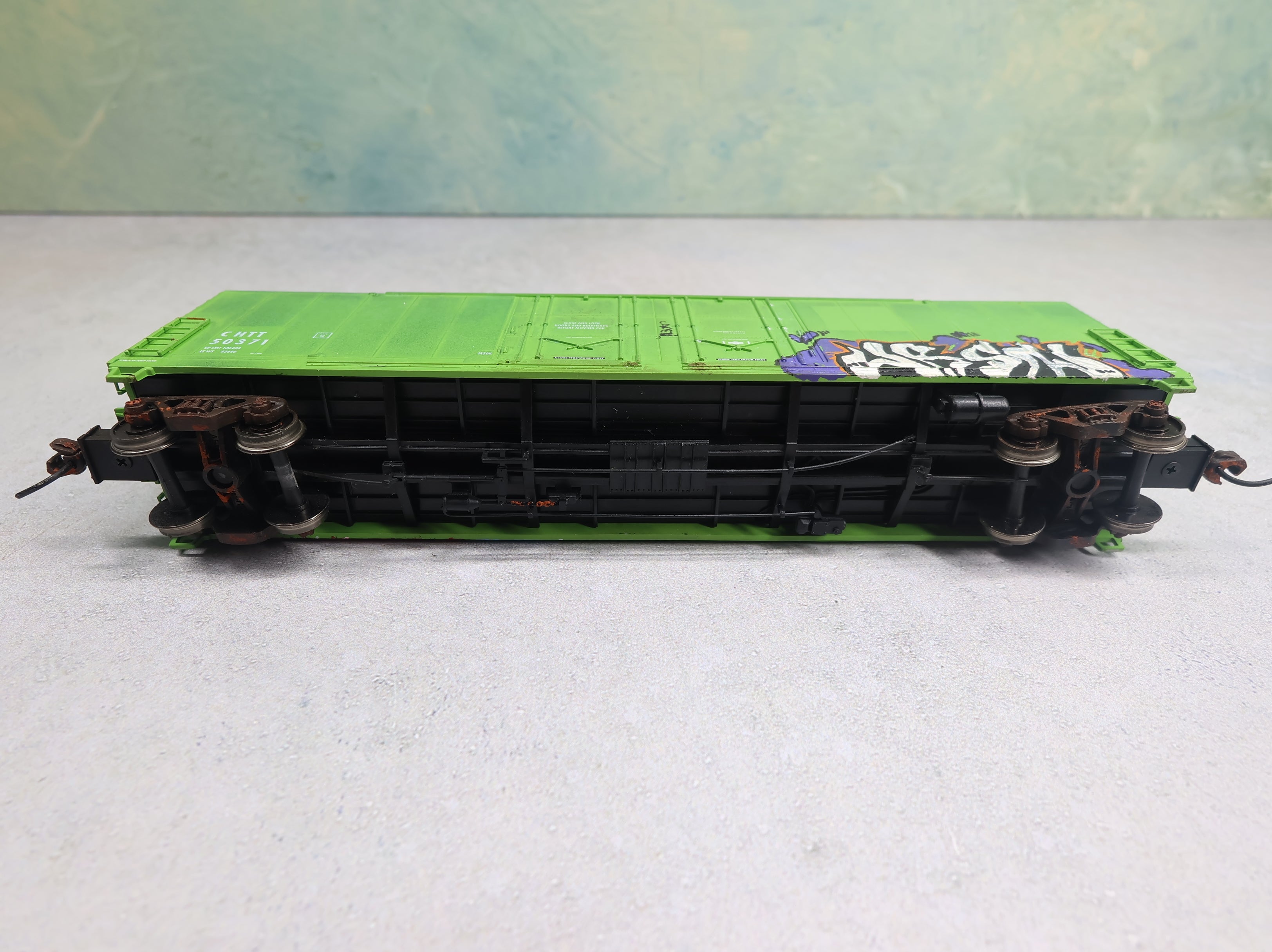 USED Atlas 20000107 HO Scale Evans 53' DPD Box Car CHTT #50371 Weathered w/ Graffiti