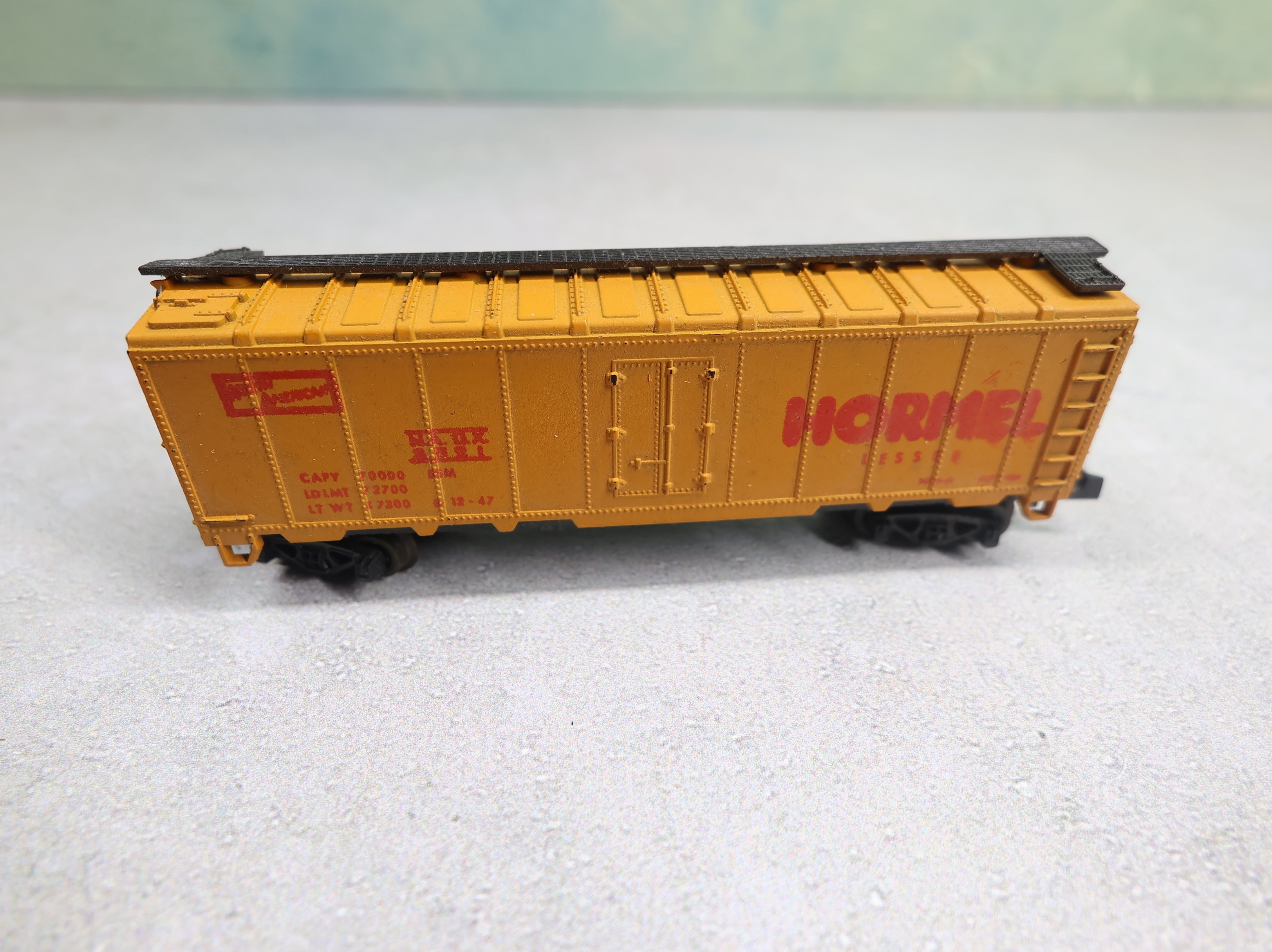 USED TRIX N Scale 40' Box Car Hormel NADX #3521