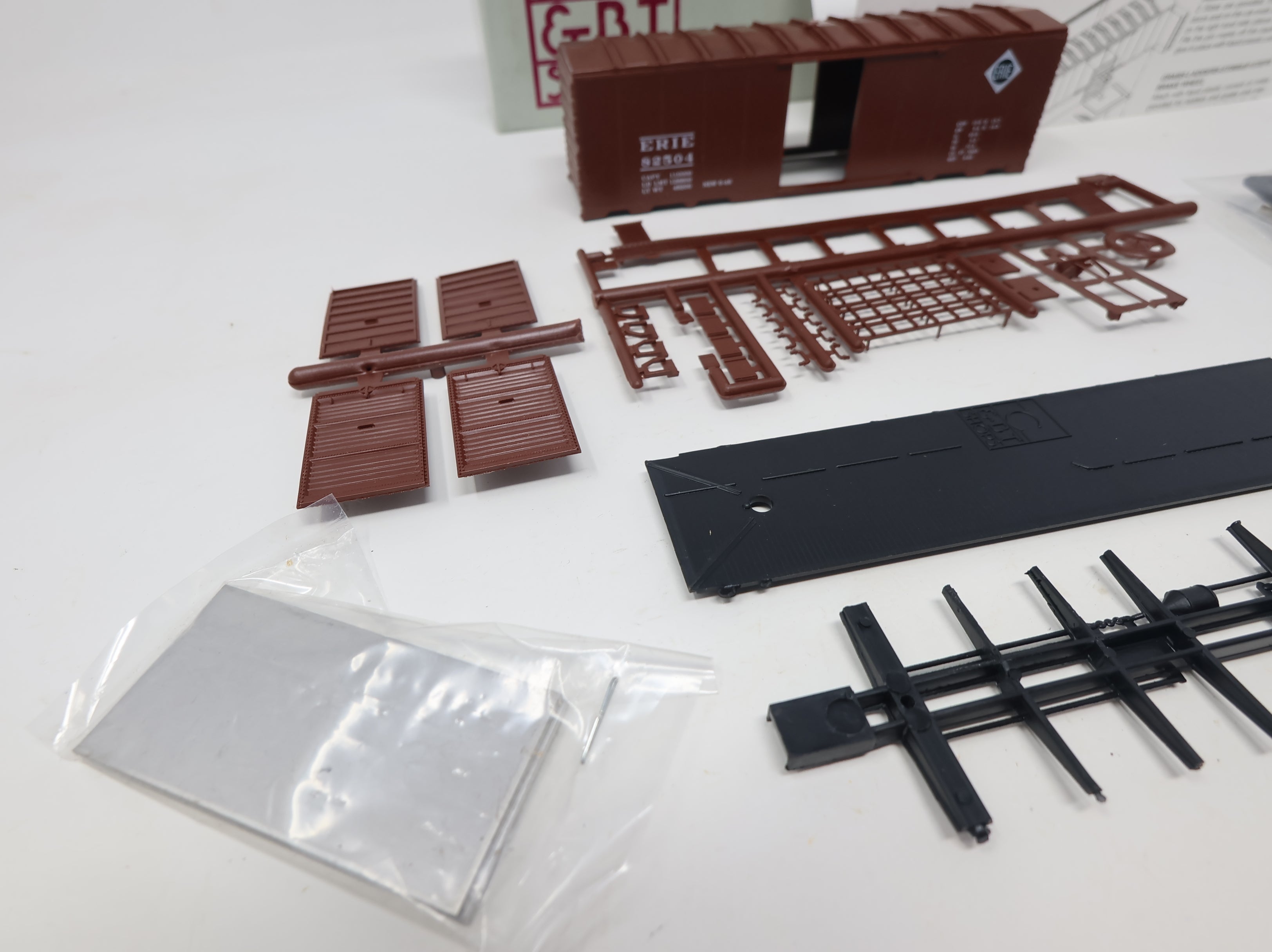 USED C&BT SHOPS 108 HO Scale 40' Box Car Erie #82504 KIT
