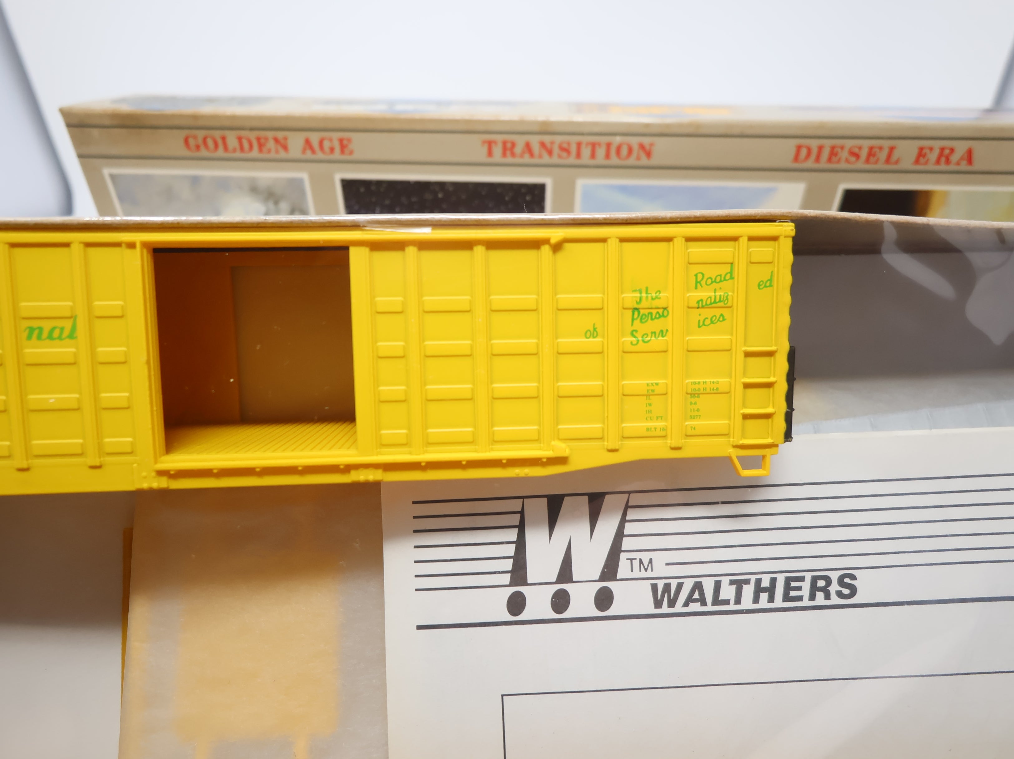 USED Walthers 932-4708 HO Scale 50' Waffle Side Box Car Illinois Terminal ITC #7452 Sealed KIT