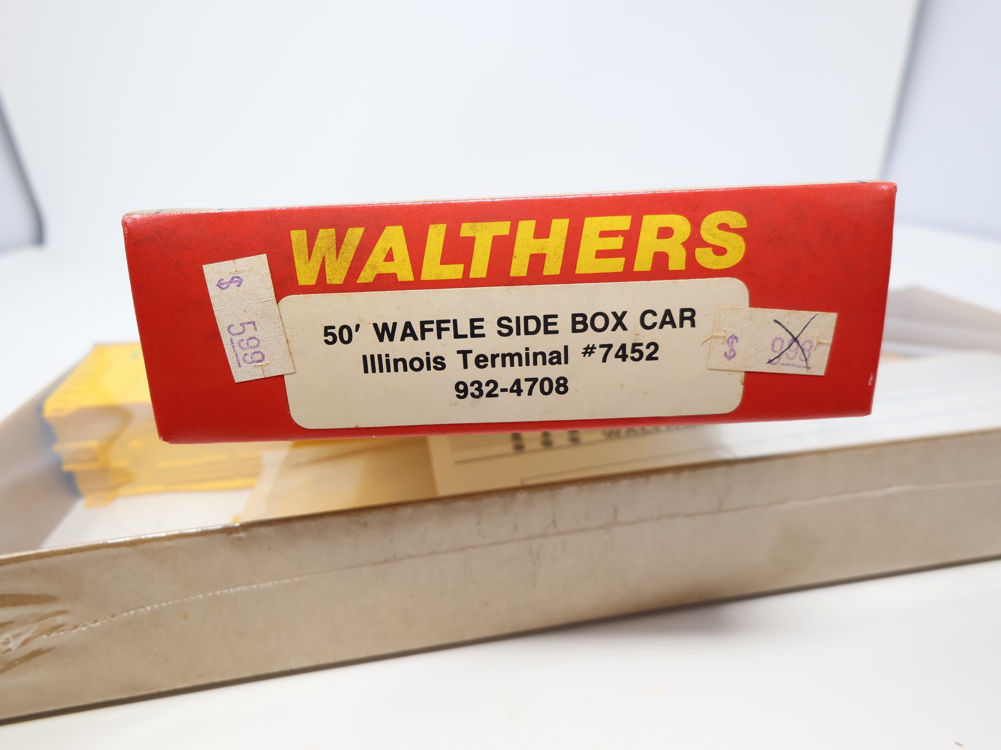 USED Walthers 932-4708 HO Scale 50' Waffle Side Box Car Illinois Terminal ITC #7452 Sealed KIT