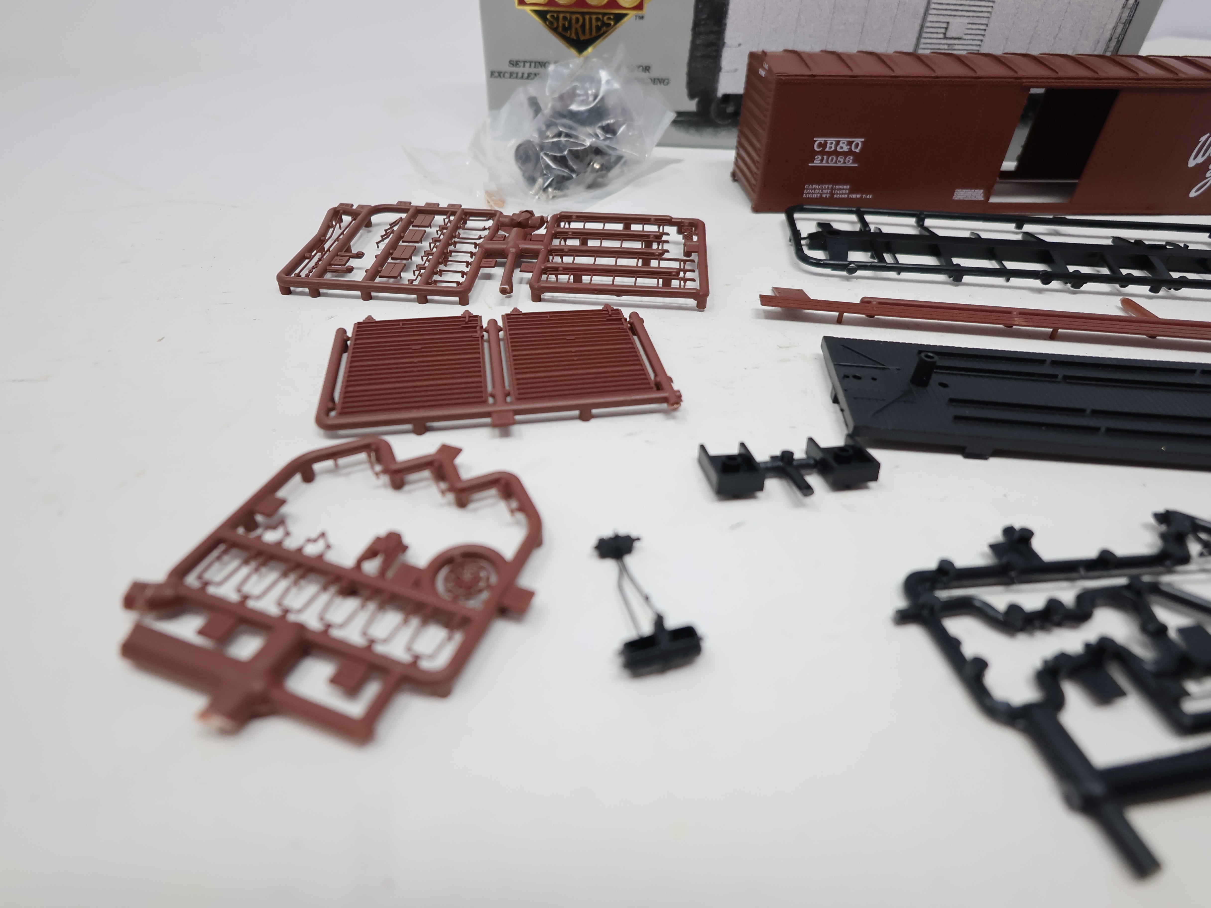 USED Life-Like 21783 HO Scale, 50' Single Door Box Car, Chicago, Burlington & Quincy CB&Q #21086 (KIT)