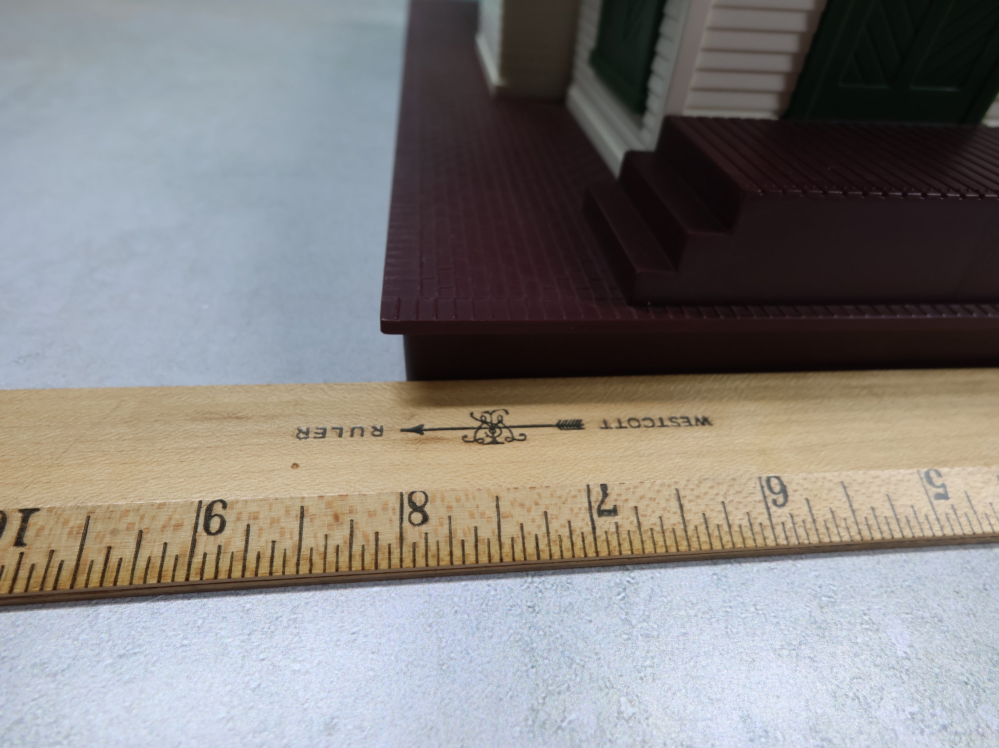 USED Lionel O #6-2133 Illuminated Freight Station Untested