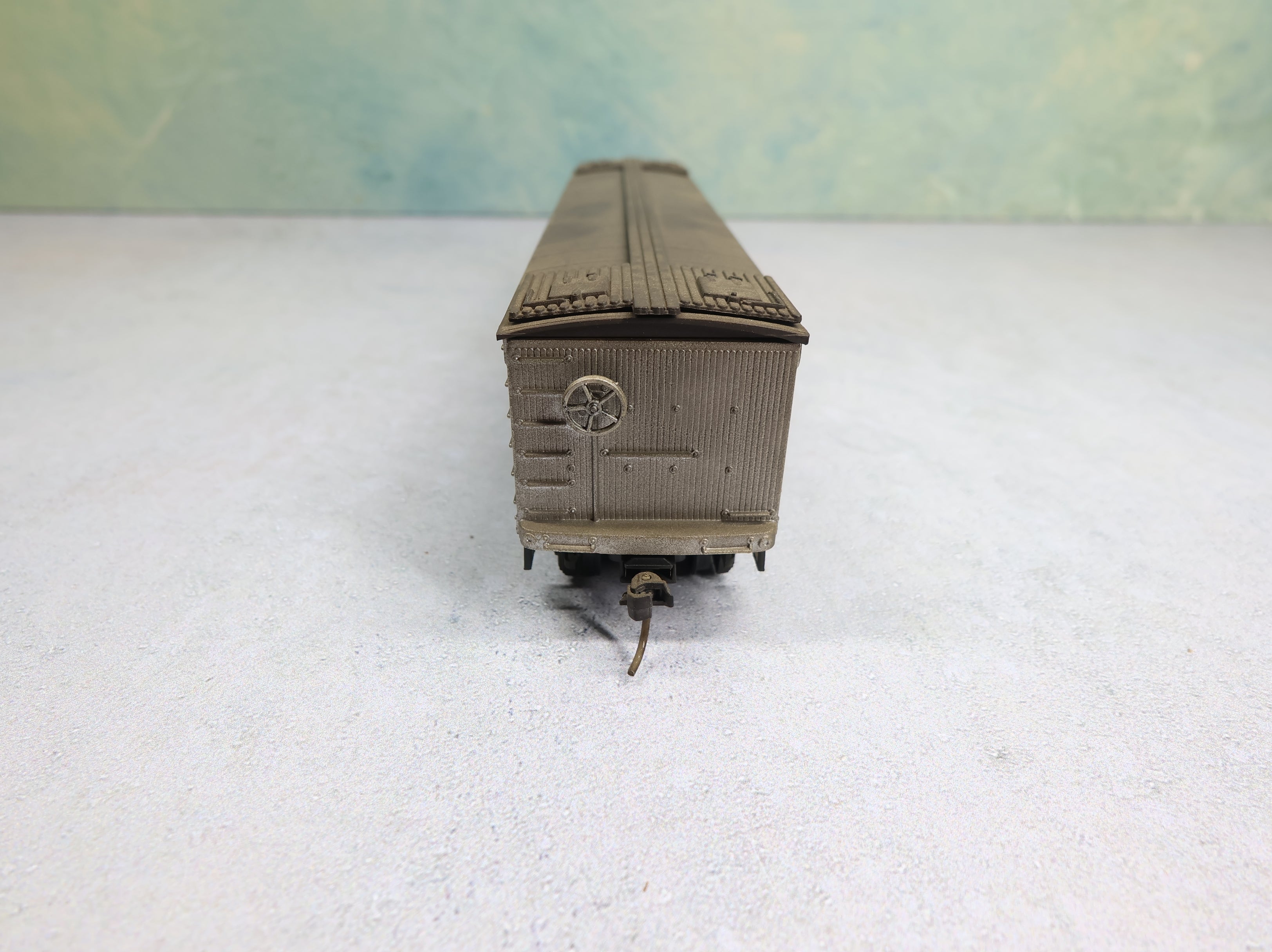 USED Roundhouse HO Scale Milk Tank Car Central Vermont #523 Green Mountain Route Weathered