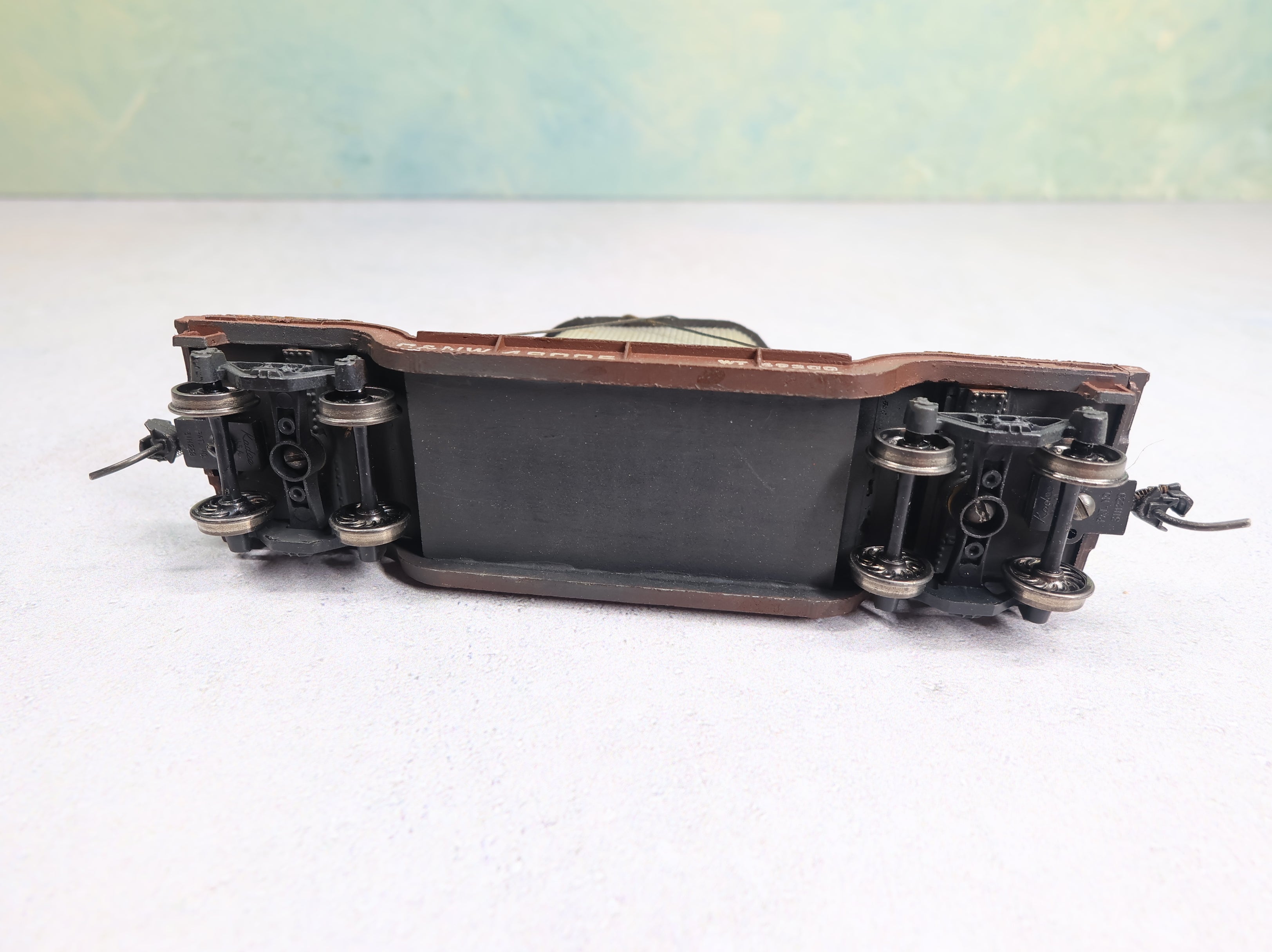 USED HO Scale Center Depressed Flat Car w/ Load Chicago and North Western CNW #48005 Weathered