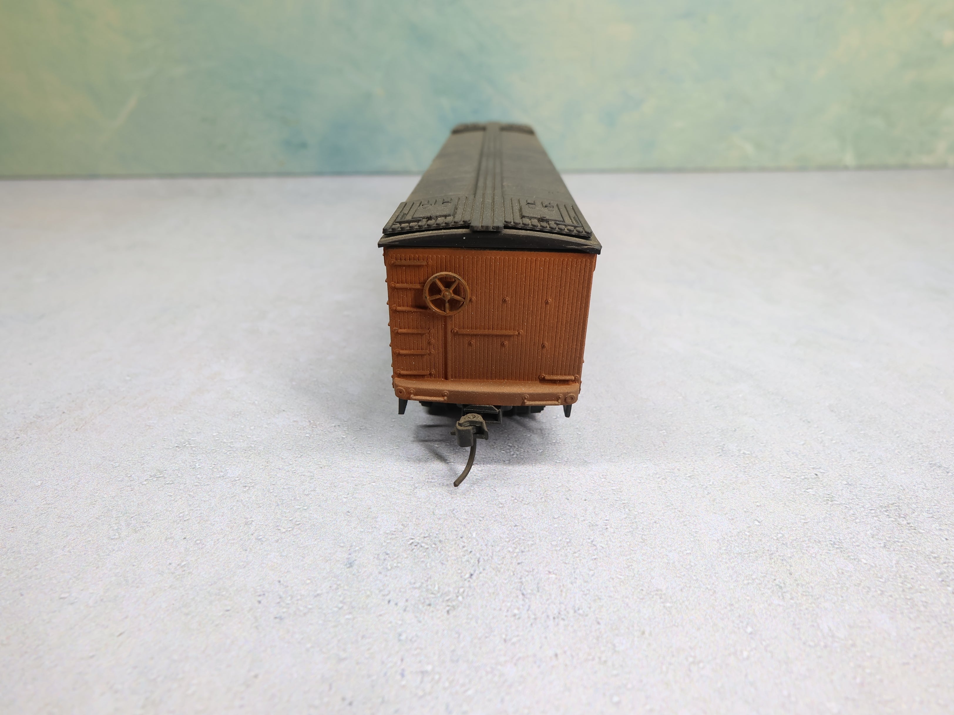 USED Roundhouse HO Scale Milk Tank Car Dairymen's League GARE #423 Weathered