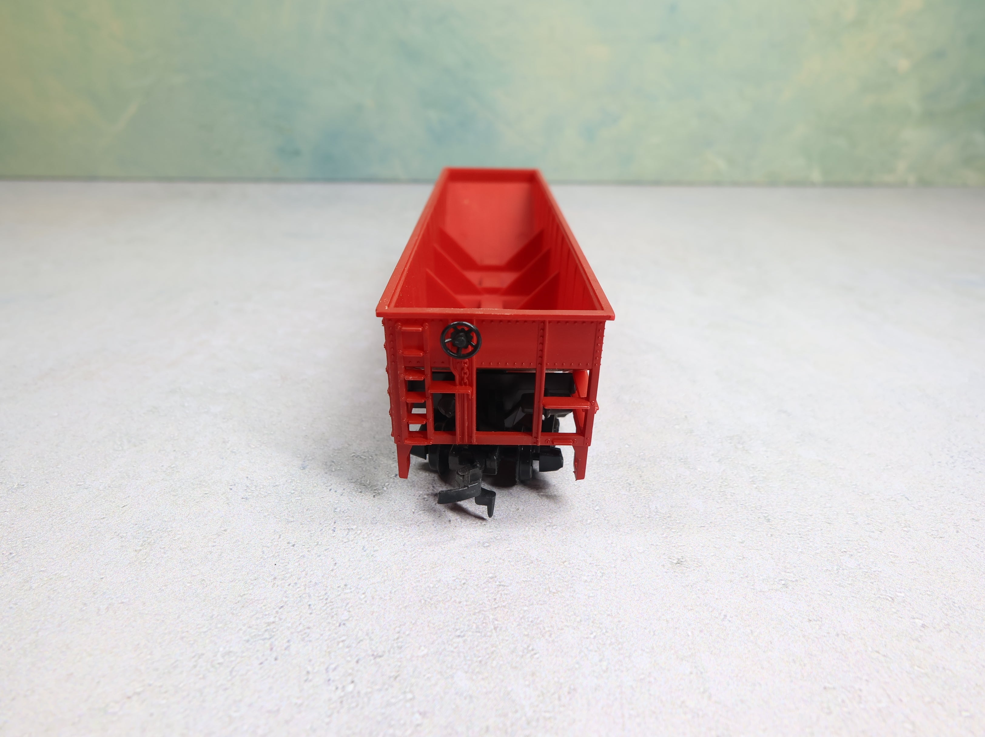 USED Tyco HO Scale 4 Bay Open Hopper Chicago, Burlington and Quincy CB&Q #300747