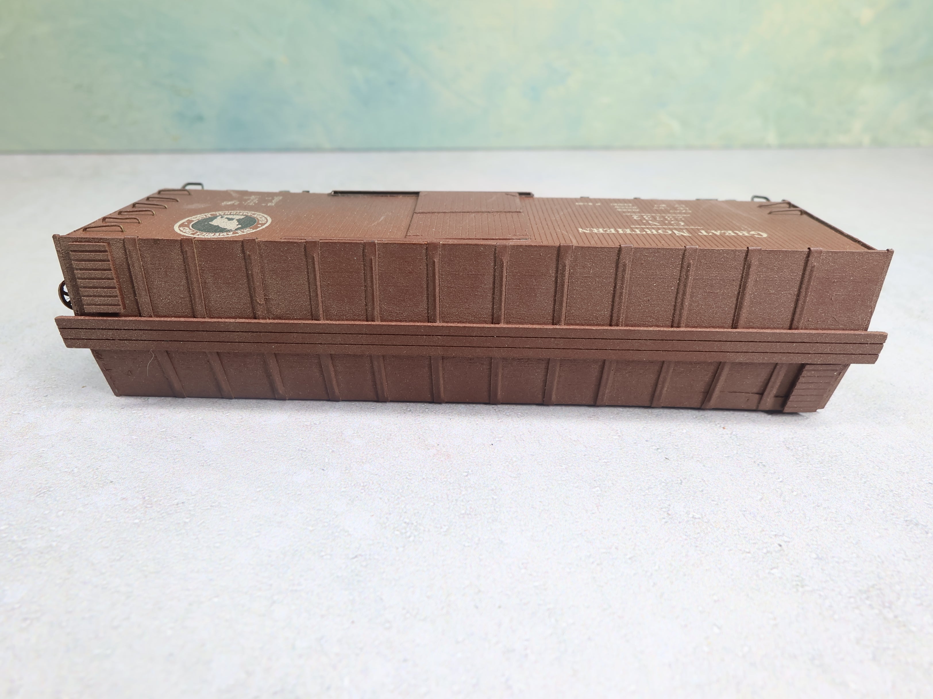 USED Silver Streak HO Scale 40' Wooden Box Car Great Northern GN #23732 Real Wood, Weathered
