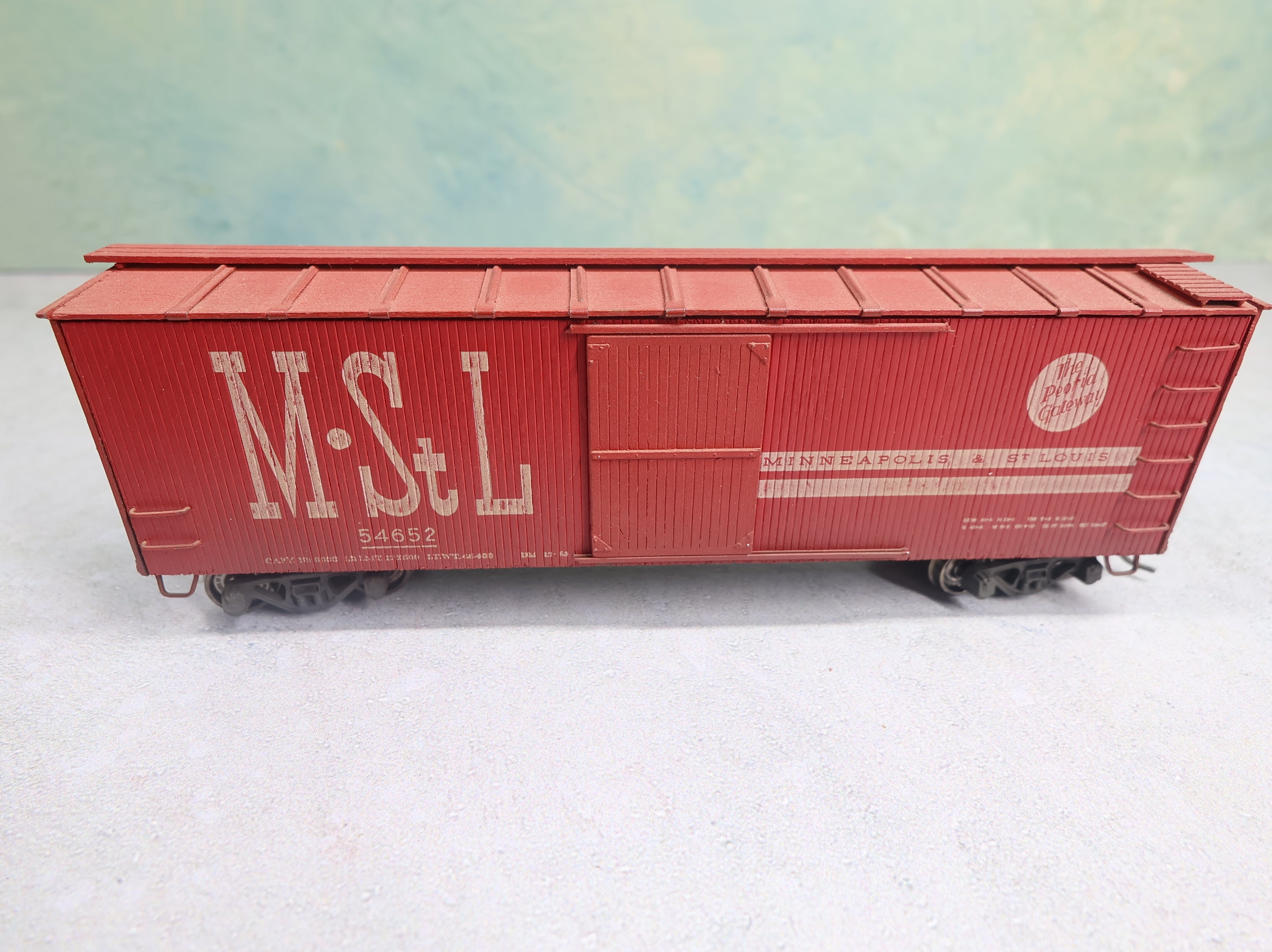 USED Silver Streak HO Scale 42' Wooden Box Car Minneapolis & St Louis M&StL #54652 Real Wood Weathered