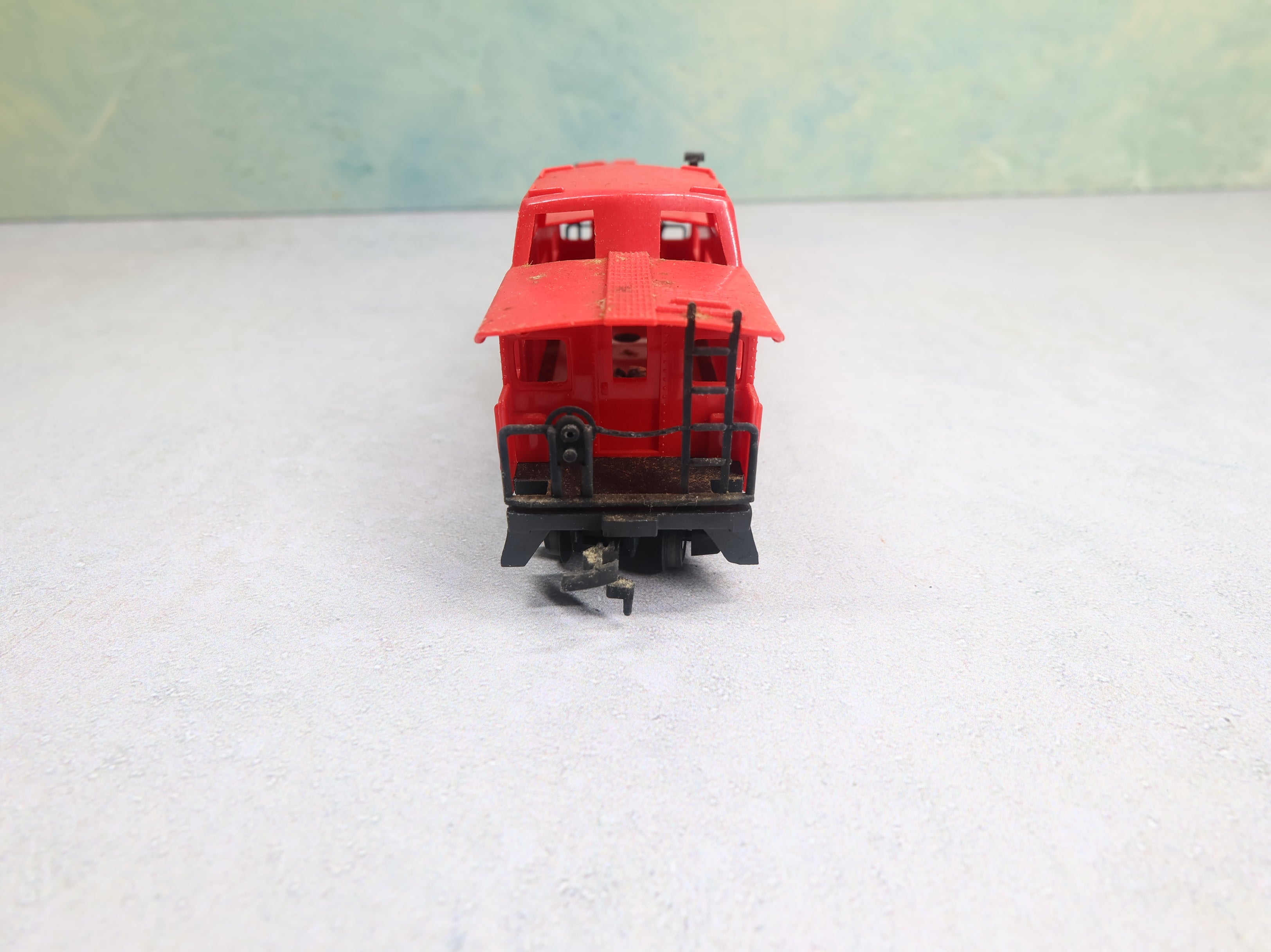 USED Tyco HO Scale Caboose Safety #689