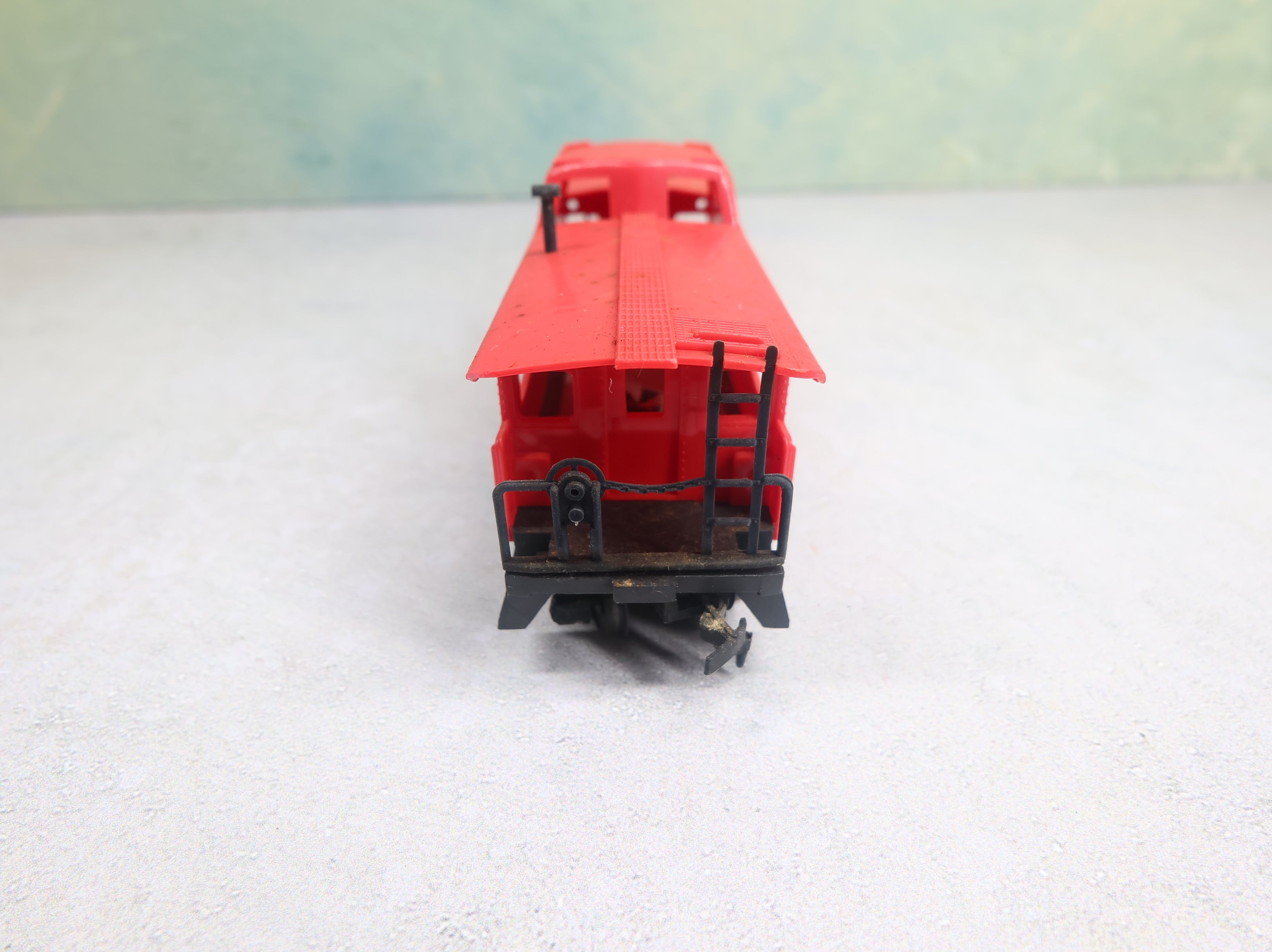 USED Tyco HO Scale Caboose Safety #689
