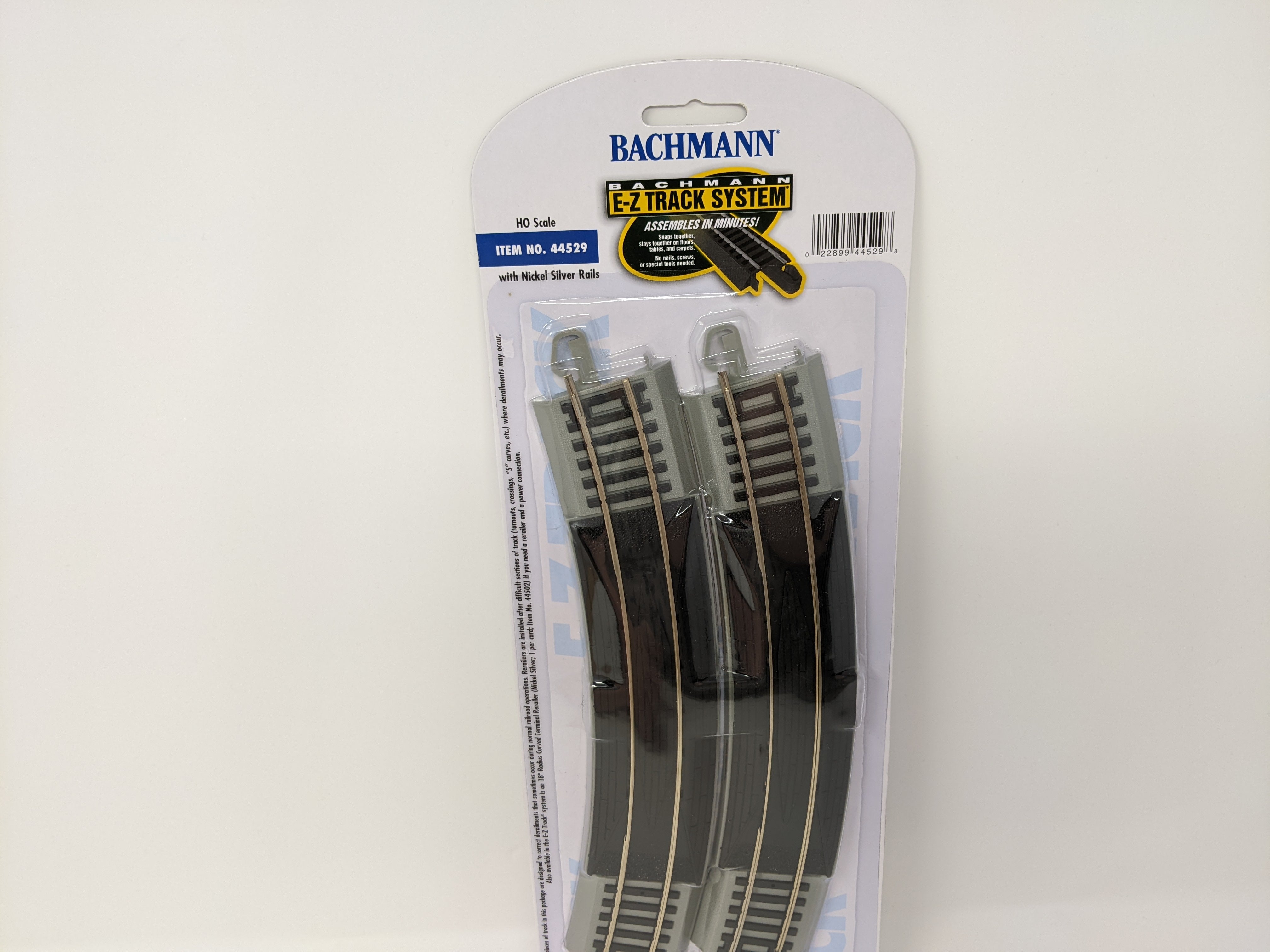 Bachmann 44529 HO Scale, 18" Radius Curved Rerailer, Nickel Silver E-Z Track (2 Pack)
