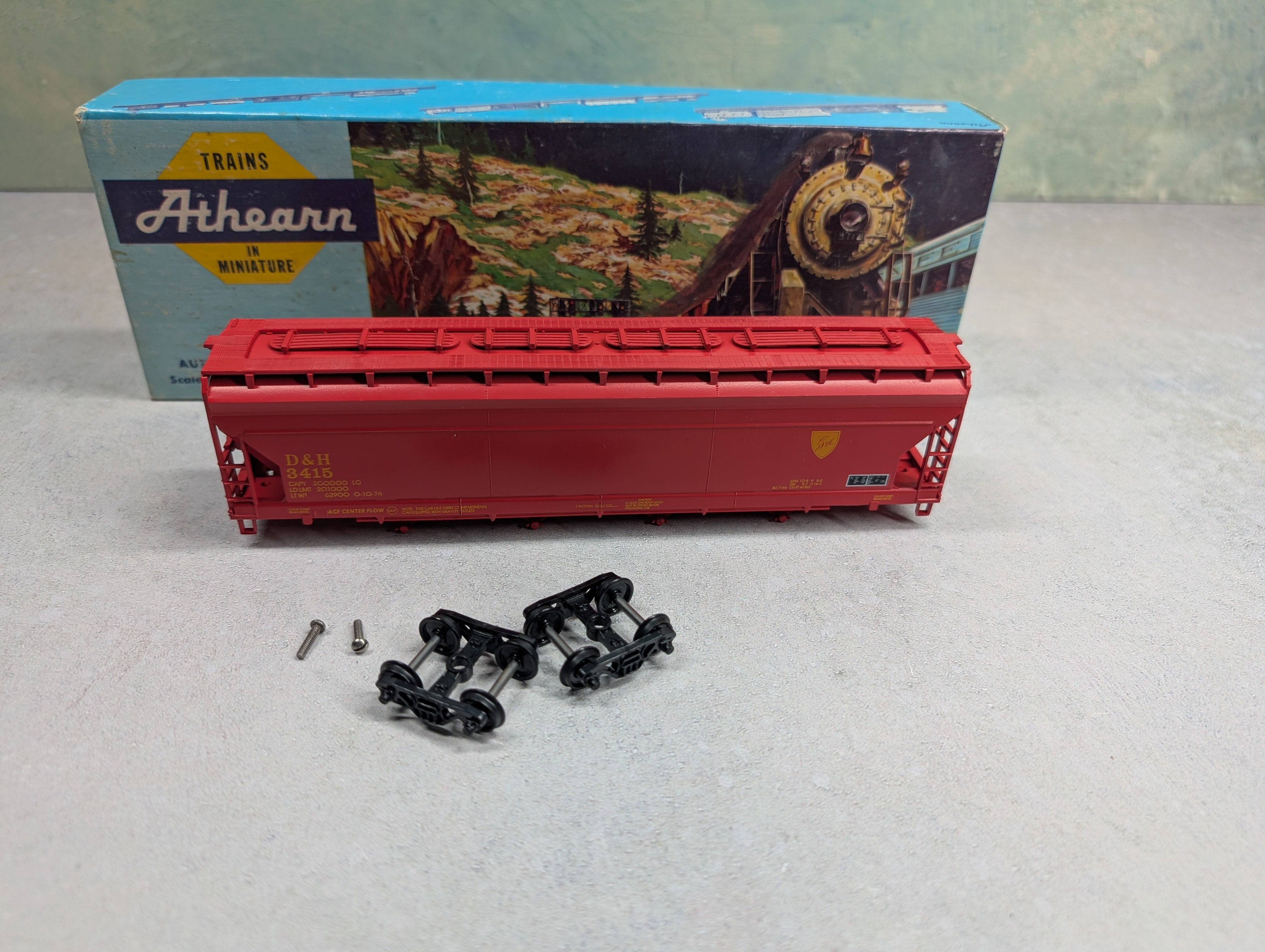 USED Bev-Bel 225 HO Scale 4 Bay ACF Center Flow Hopper Delaware and Hudson D&H #3415