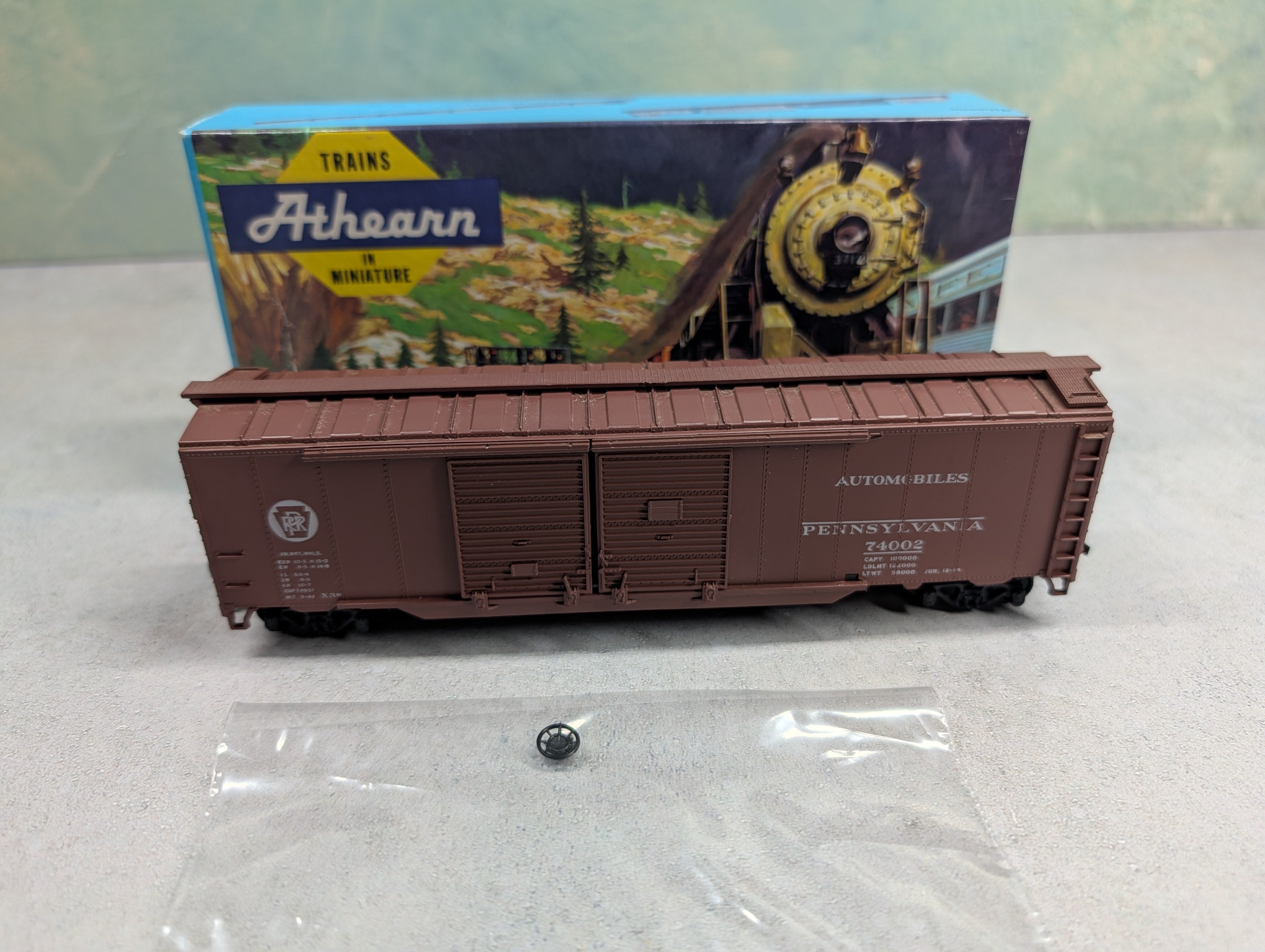 USED Athearn 5038 HO Scale 50' Auto Box Car Pennsylvania #74002