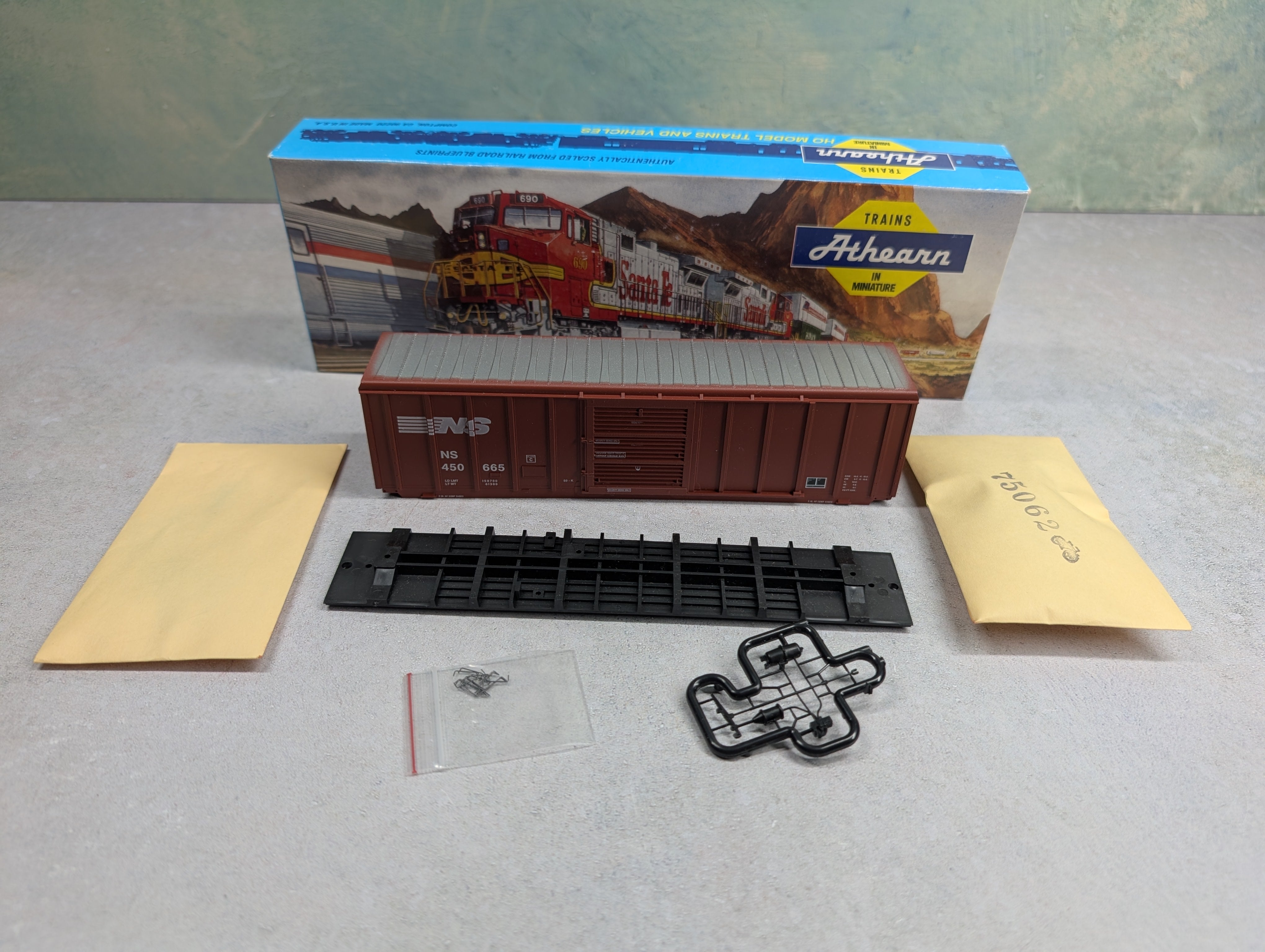 USED Athearn 5807 HO Scale 50' PS 5344 Box Car Norfolk Southern NS #450665 KIT