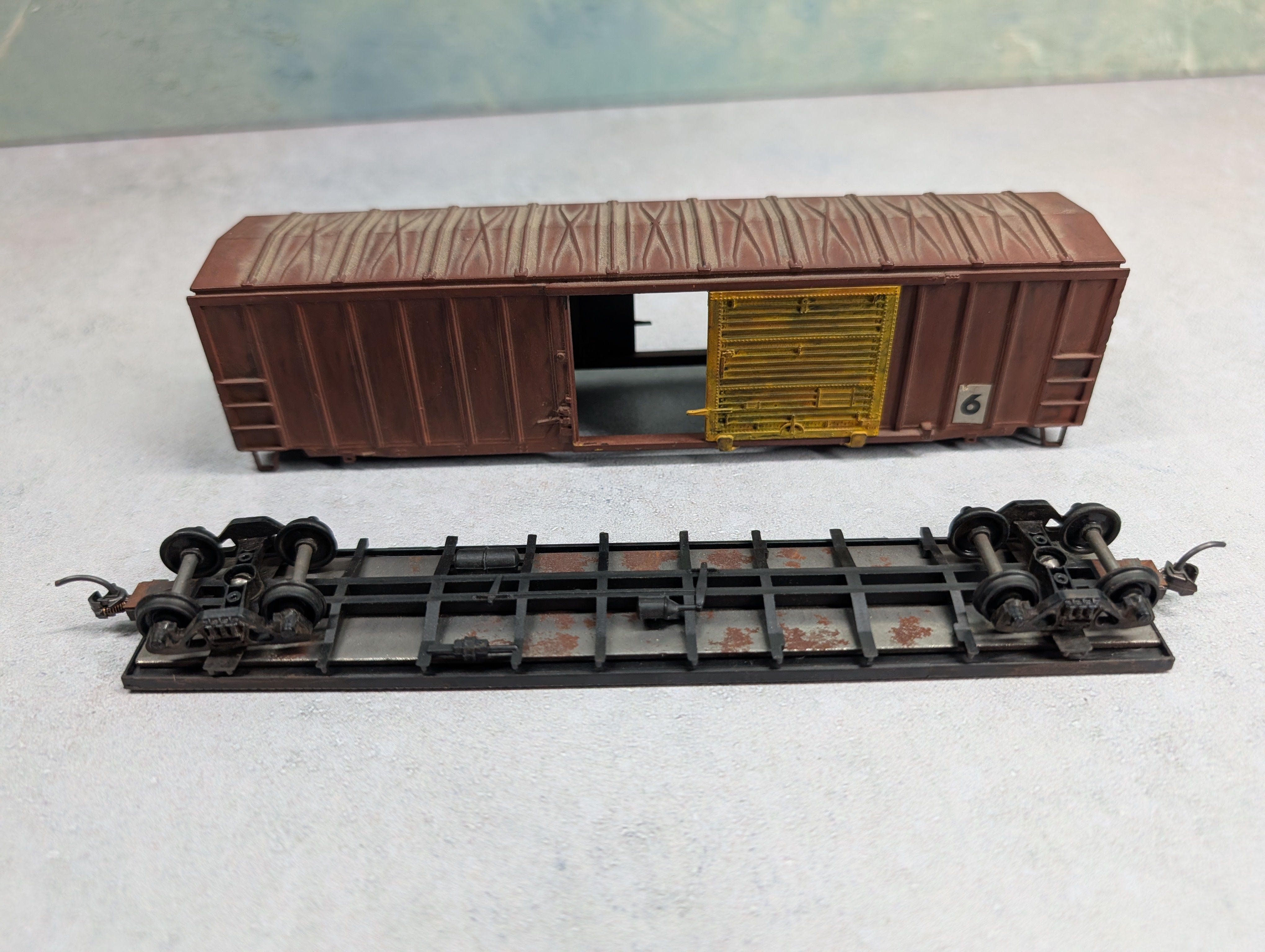 USED Athearn HO Scale 50' SD Box Car Weathered/Painted
