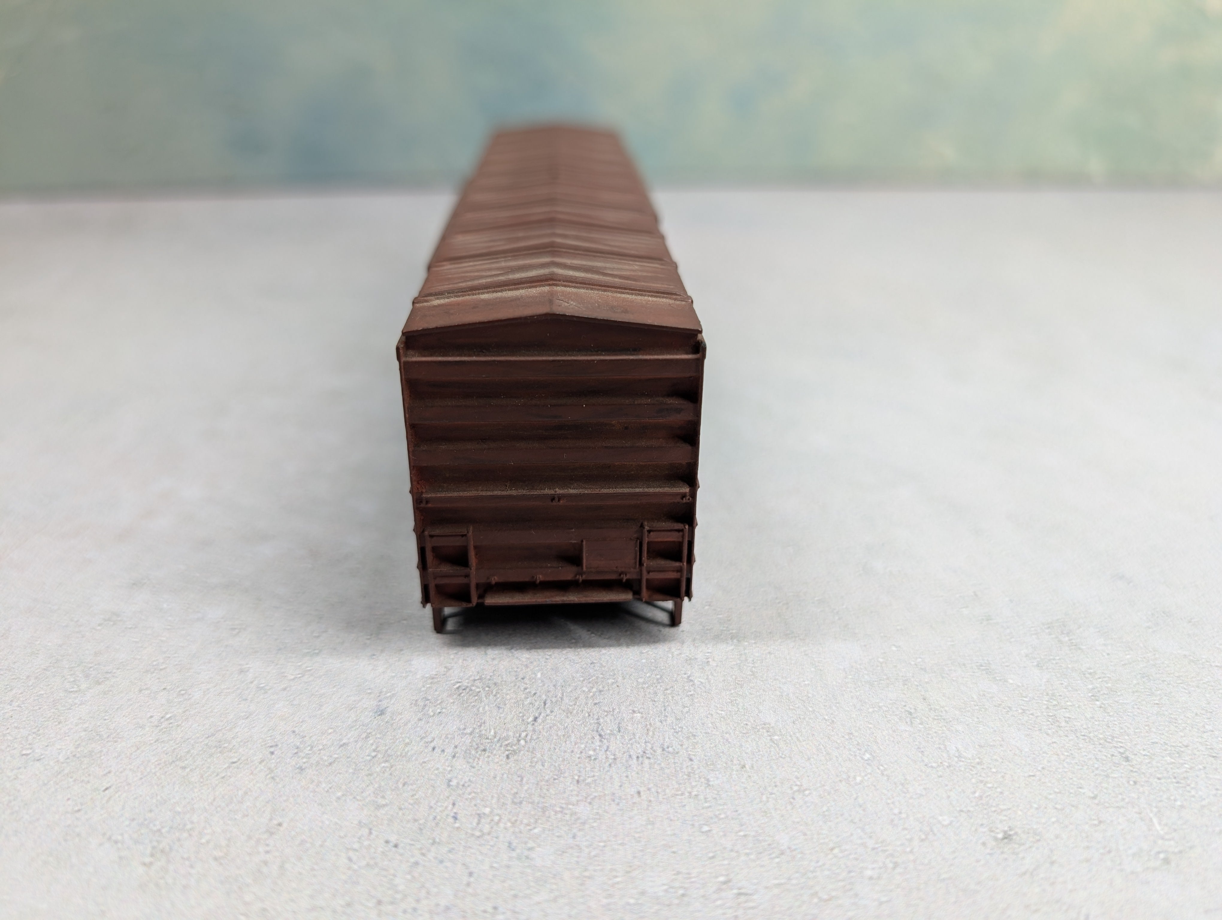 USED Athearn HO Scale 50' SD Box Car Weathered/Painted