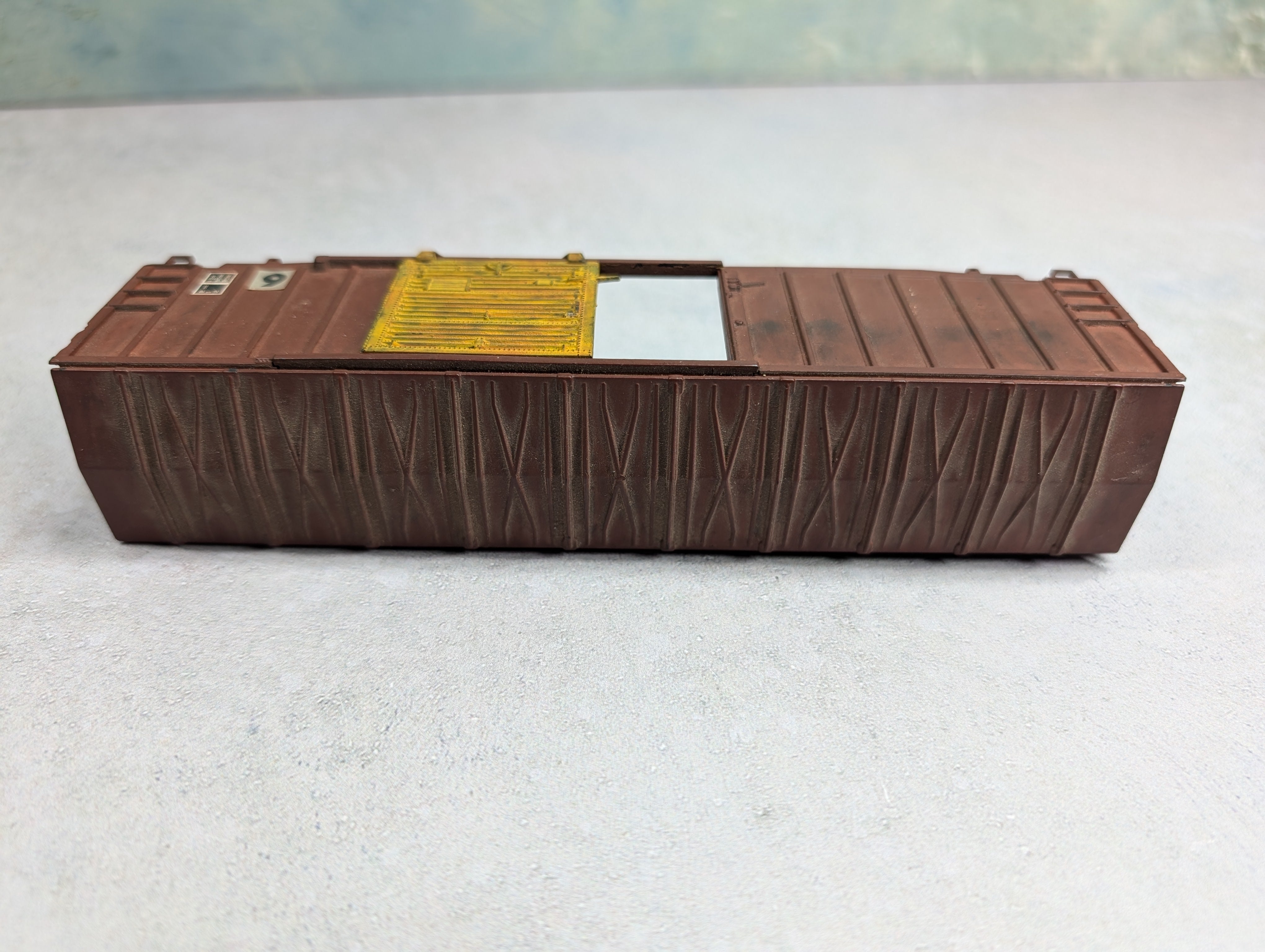 USED Athearn HO Scale 50' SD Box Car Weathered/Painted
