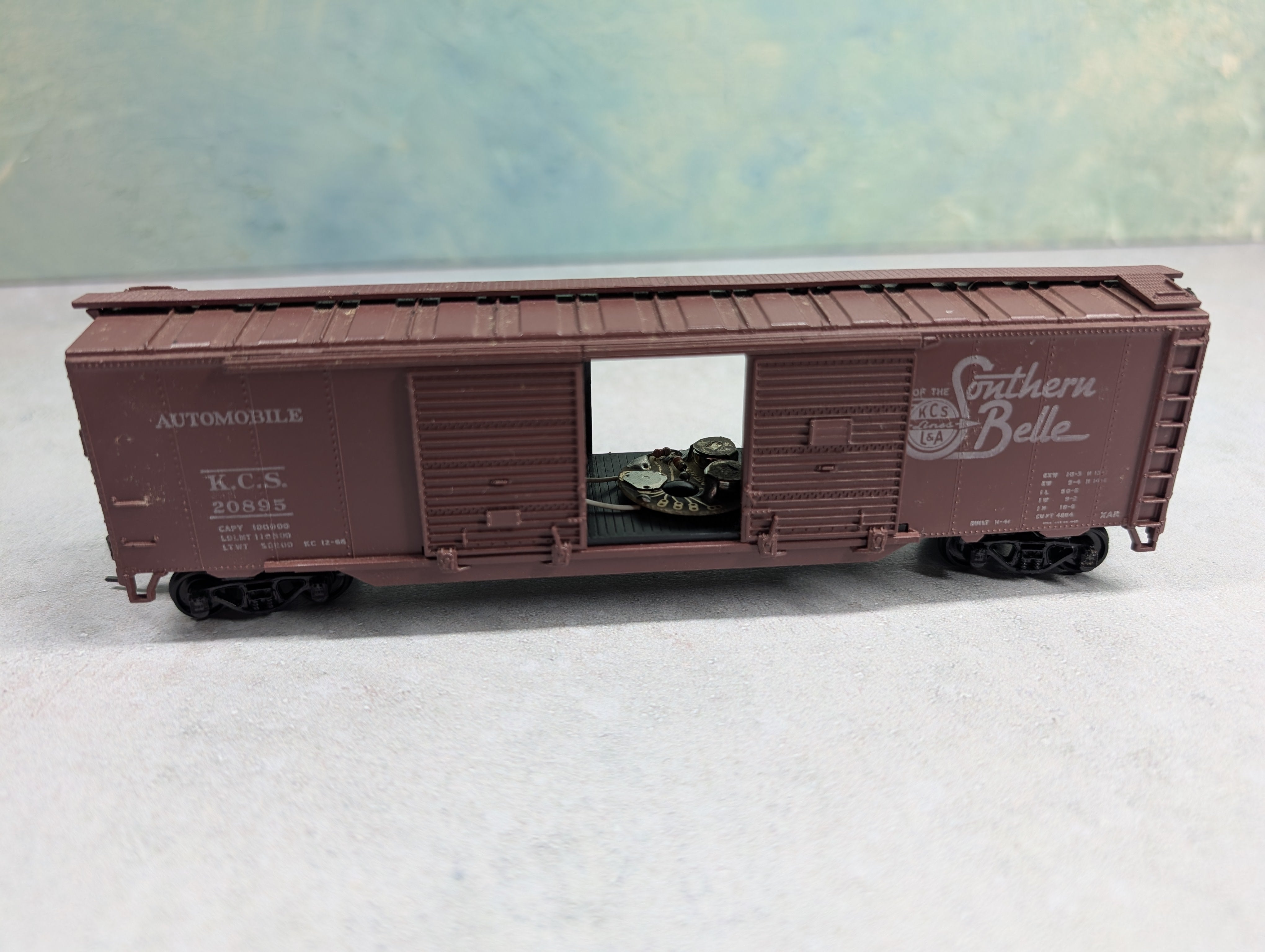 USED Athearn HO Scale 50' DD Box Car Kansas City Southern KCS #20895