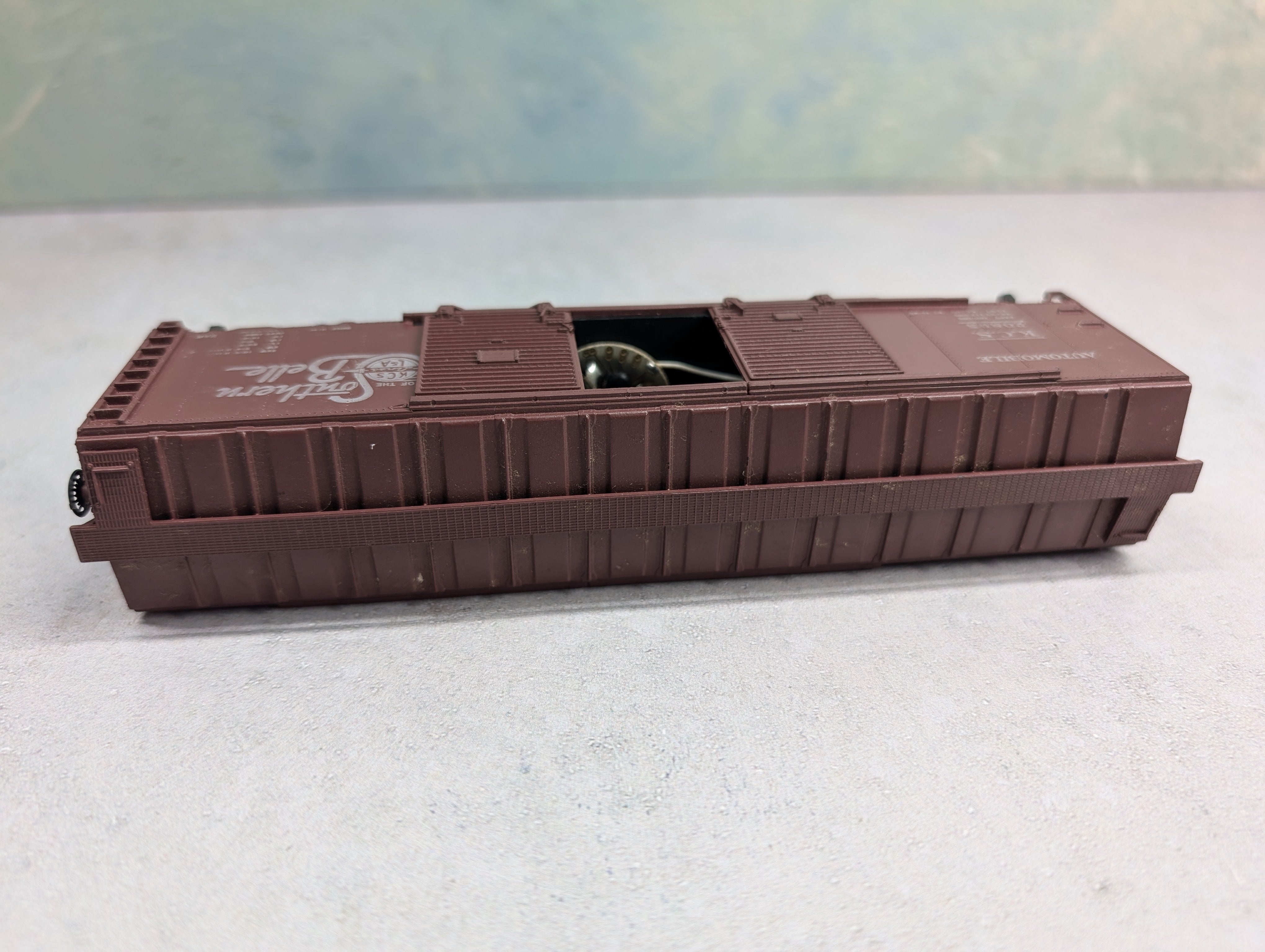 USED Athearn HO Scale 50' DD Box Car Kansas City Southern KCS #20895