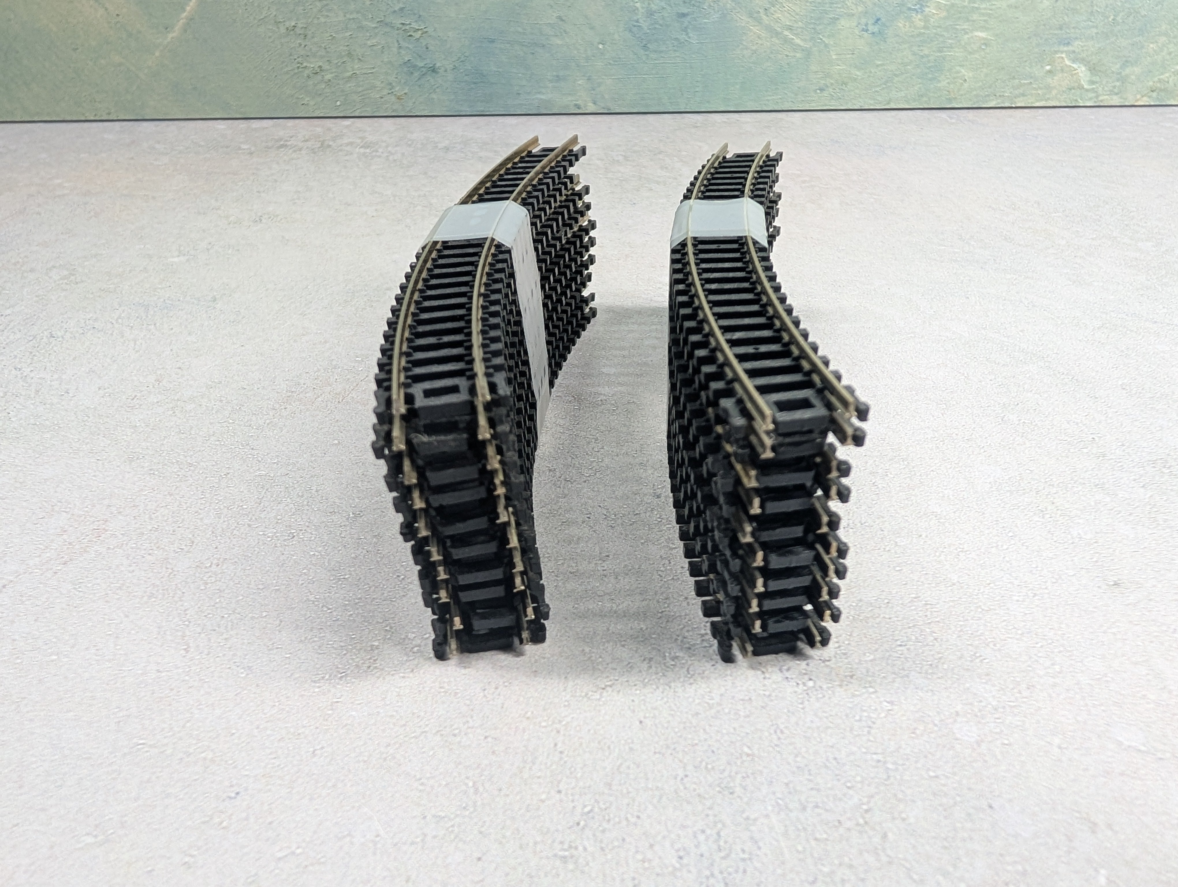 USED Bachmann N Scale 9-3/4" Radius Track - Code 80 (20 pcs)