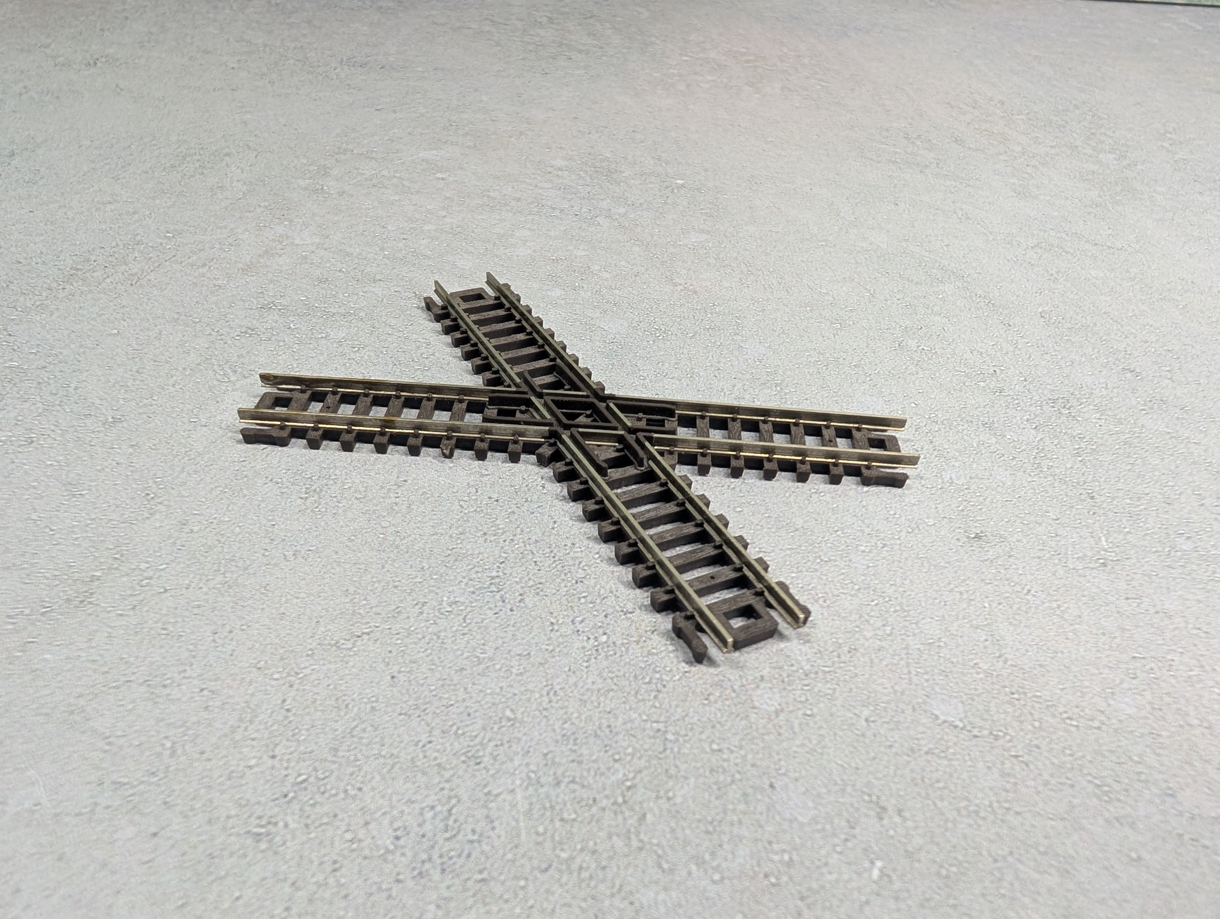 USED Atlas N Scale 60 Degree Crossing - Code 80