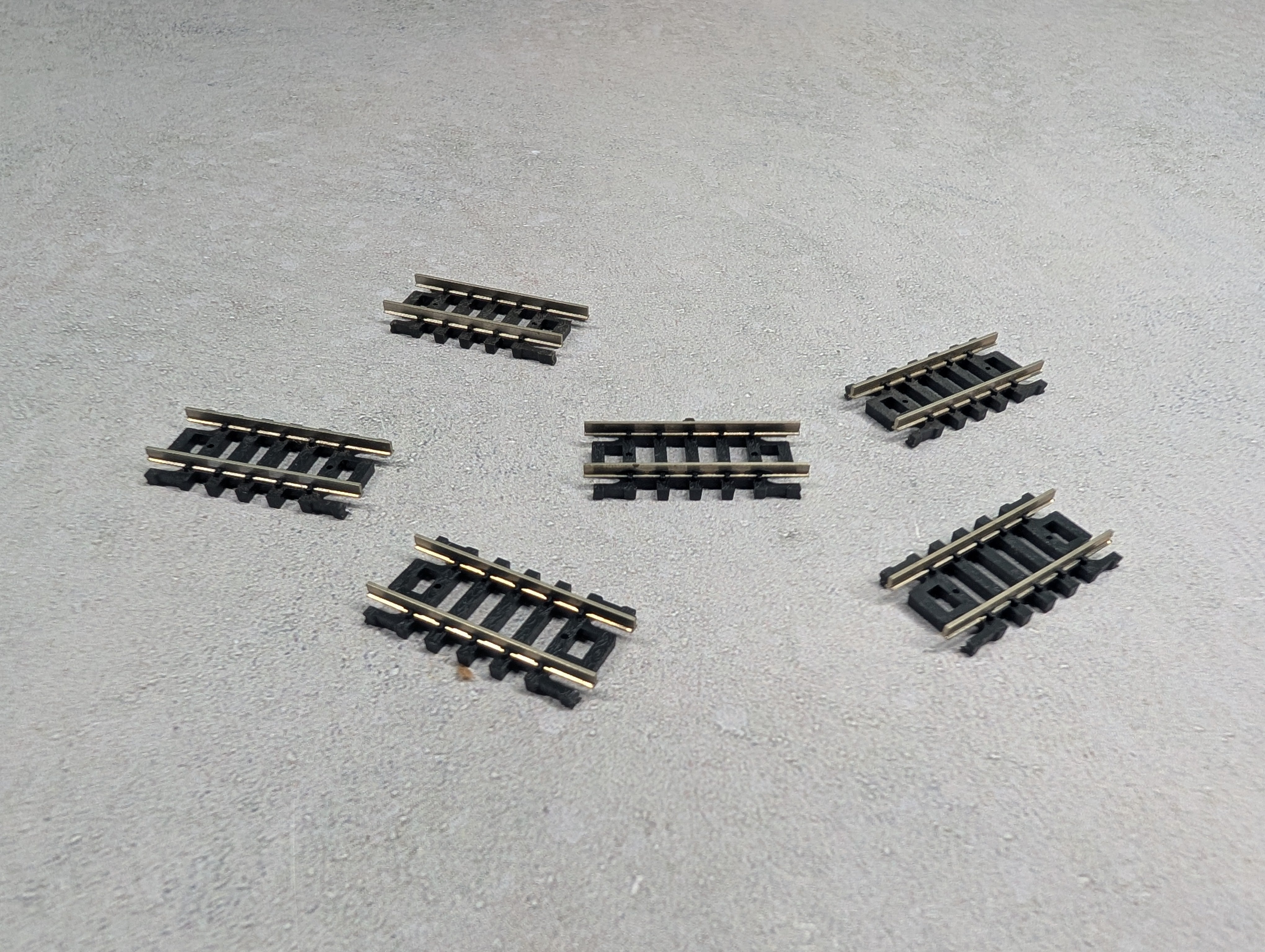 USED Atlas N Scale 1-1/4" Straight Track - Code 80 (6 pcs)