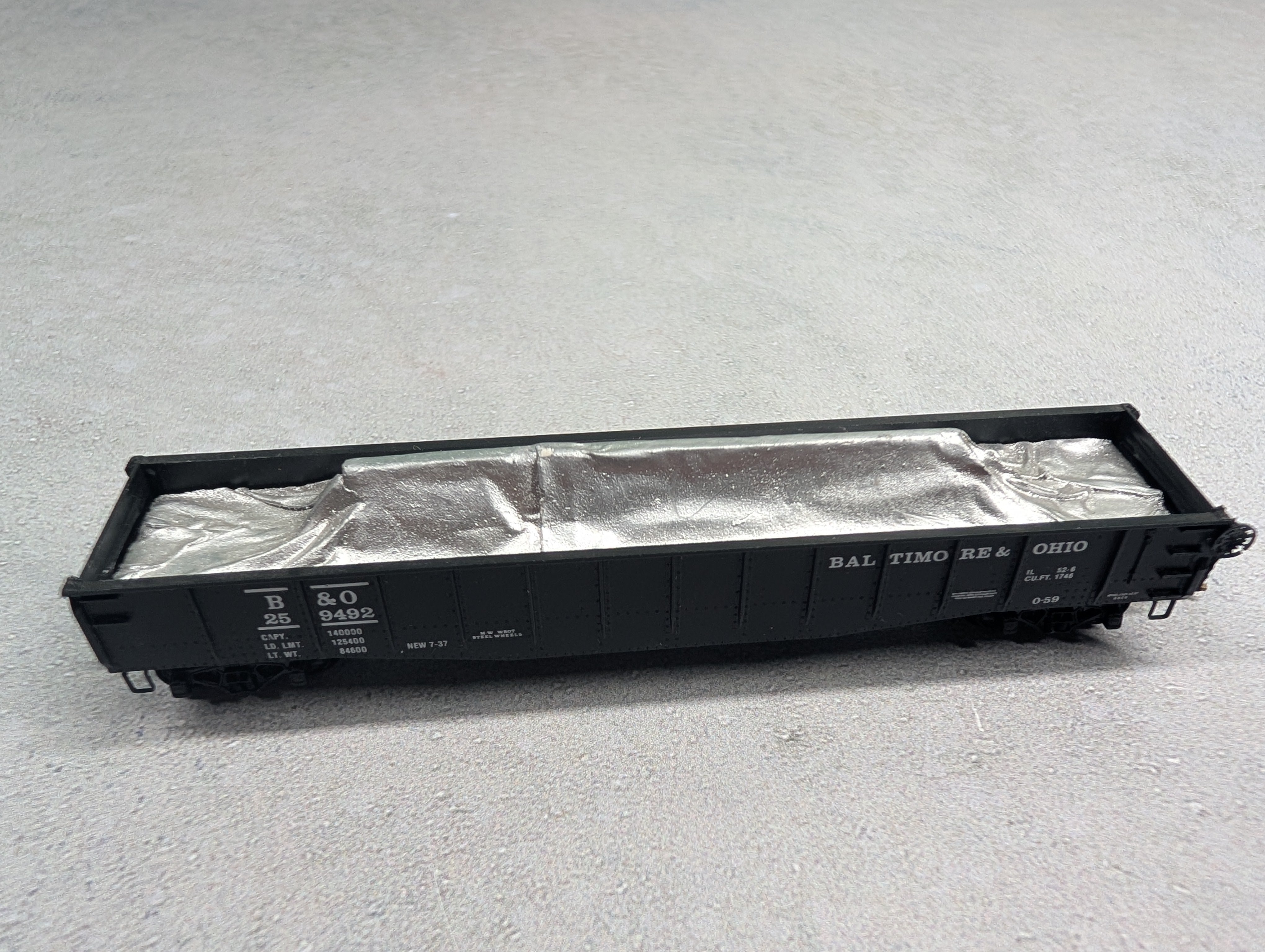 USED Micro-Trains N Scale Drop End Gondola w/ Tarp Load Baltimore and Ohio B&O #259492 Knuckle Couplers