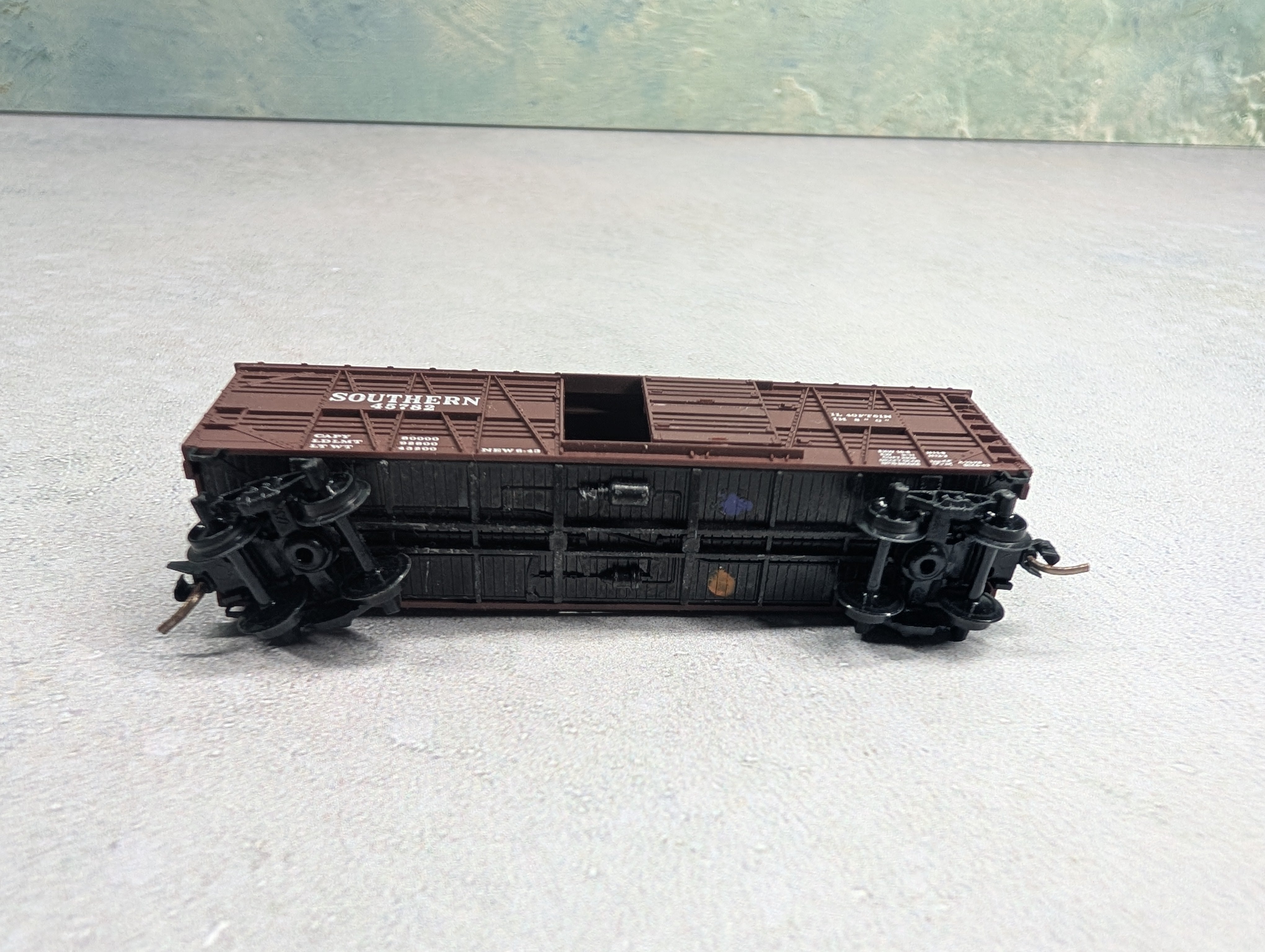 USED Kadee N Scale Cattle Stock Car Southern #45782 Knuckle Couplers