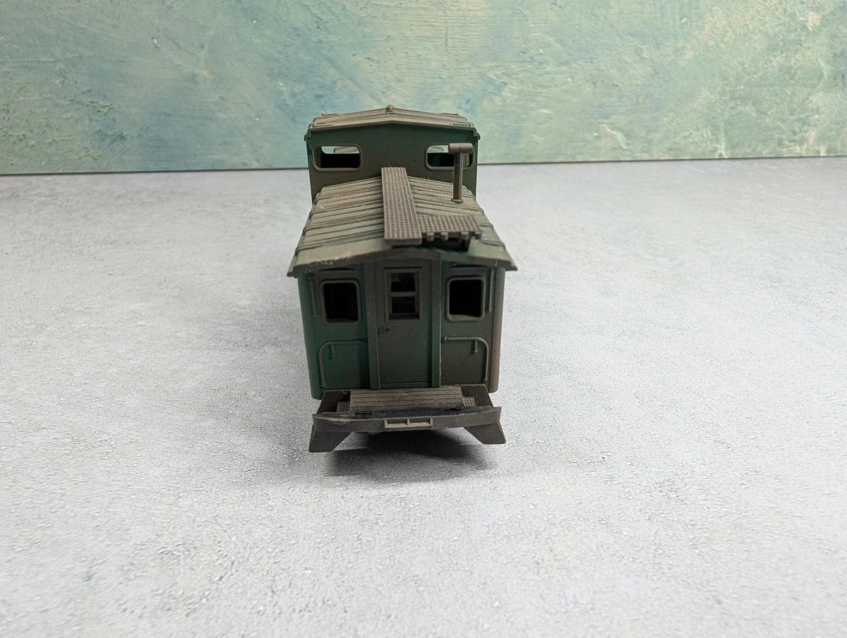 USED HO Scale Weathered Caboose Penn Central PC #4751