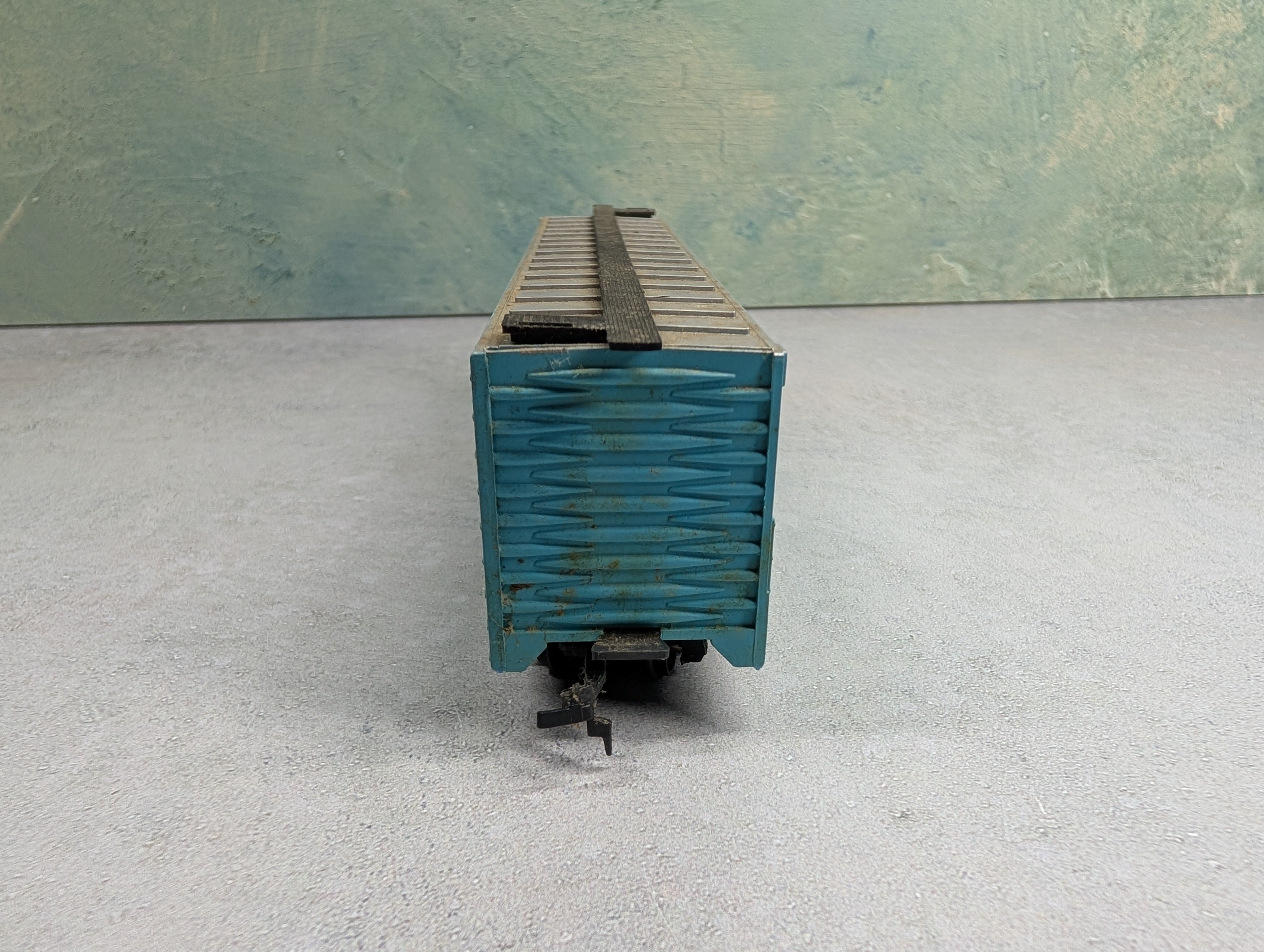 USED AHM HO Scale All Door Box Car DT&I #32246 Weathered