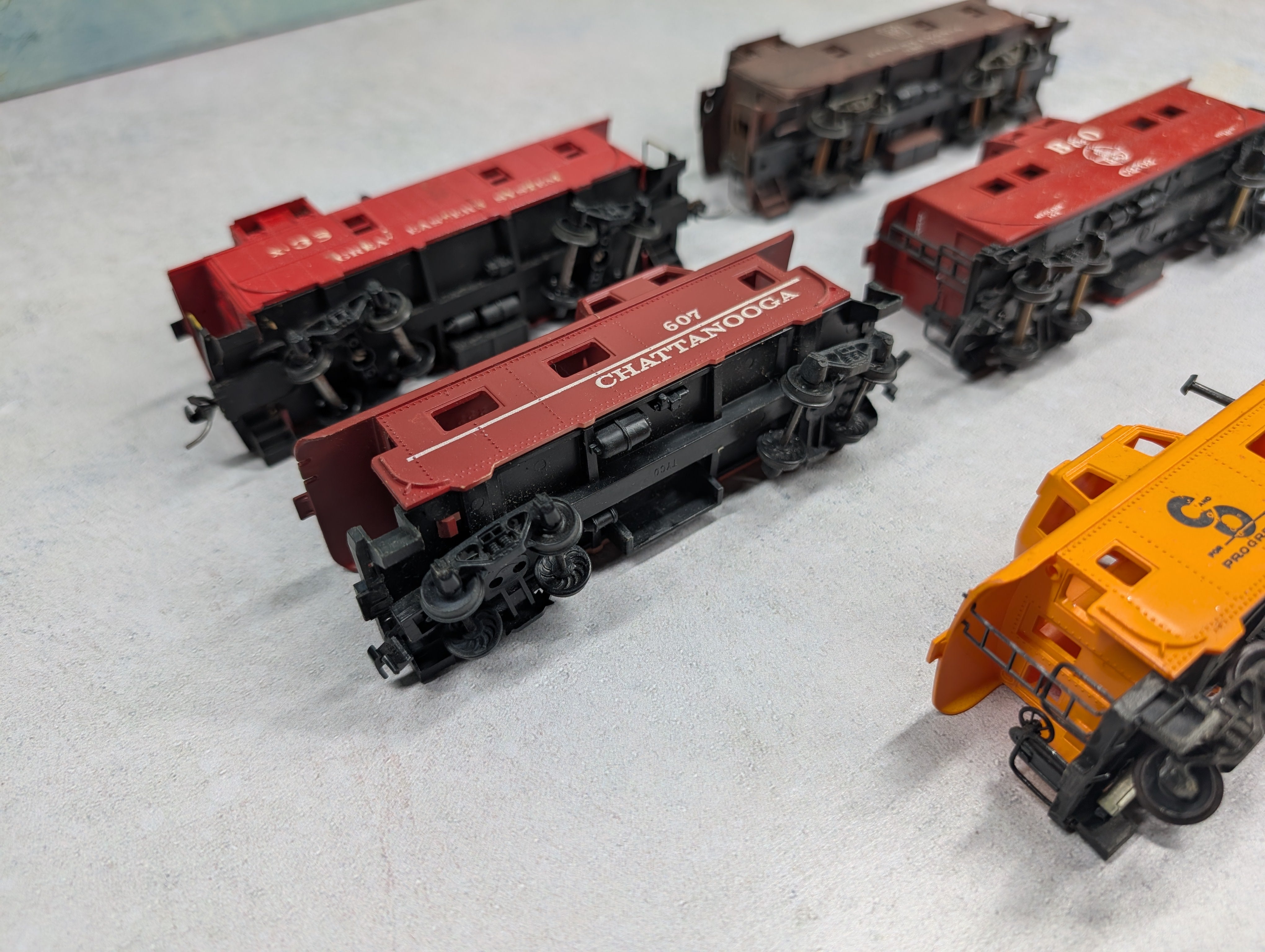 USED HO Scale Caboose B&O, C&O, PRR (5 pcs)