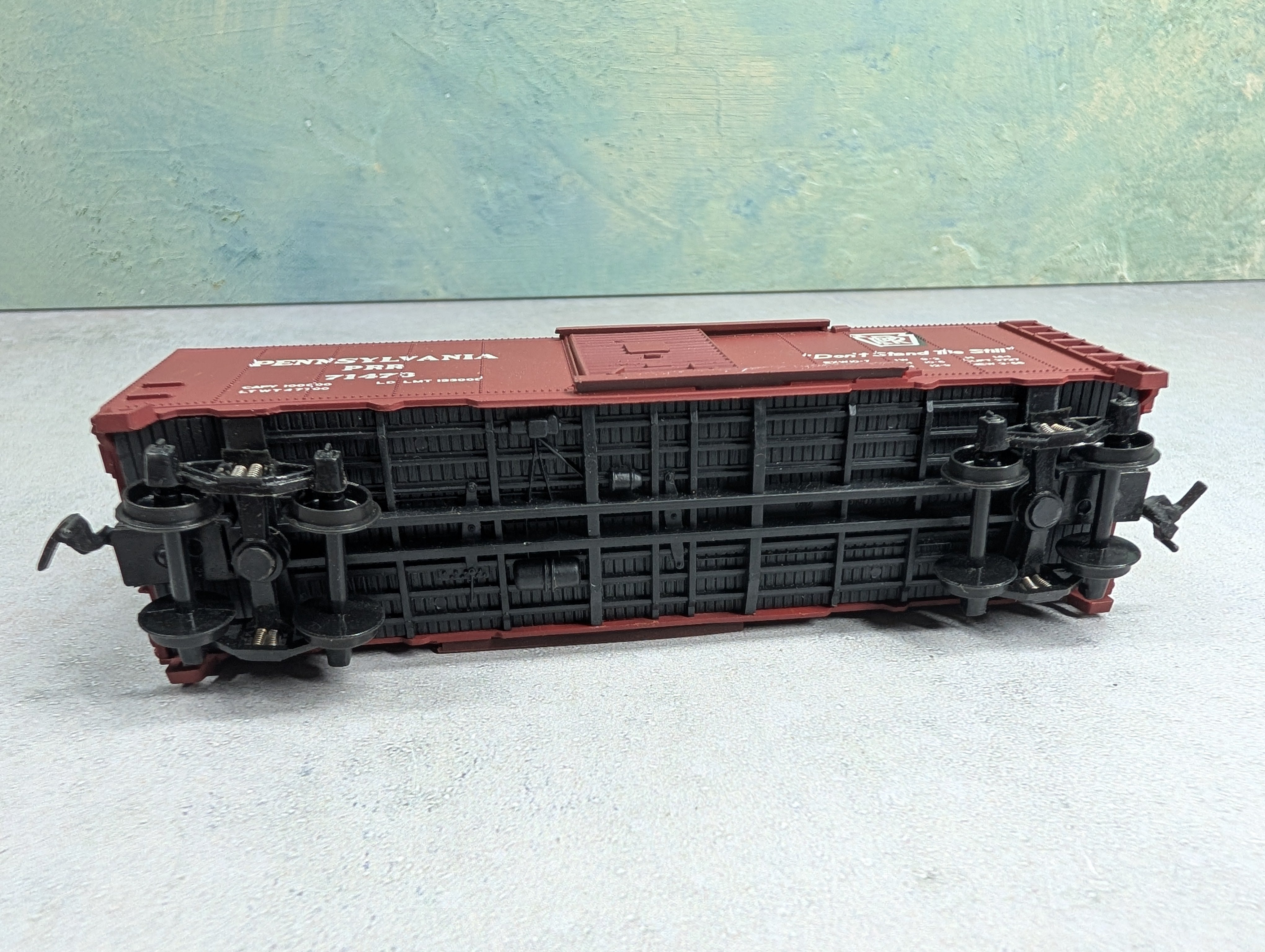 USED HOTCO HO Scale 40' Box Car Pennsylvania PRR #71473