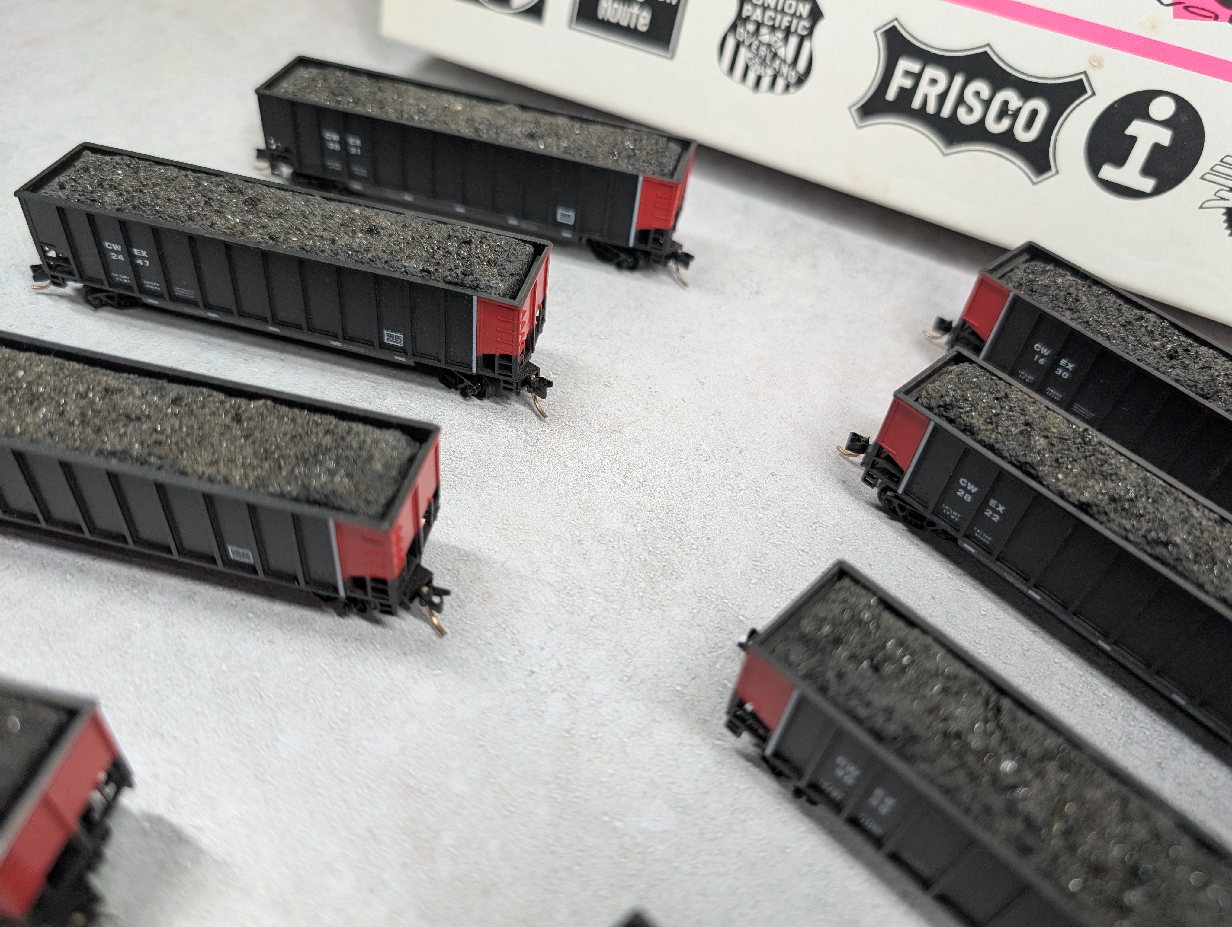 USED Deluxe 12050-10M N Scale Twin Tub Gondolas Commonwealth Edison CWEX (10 pcs)