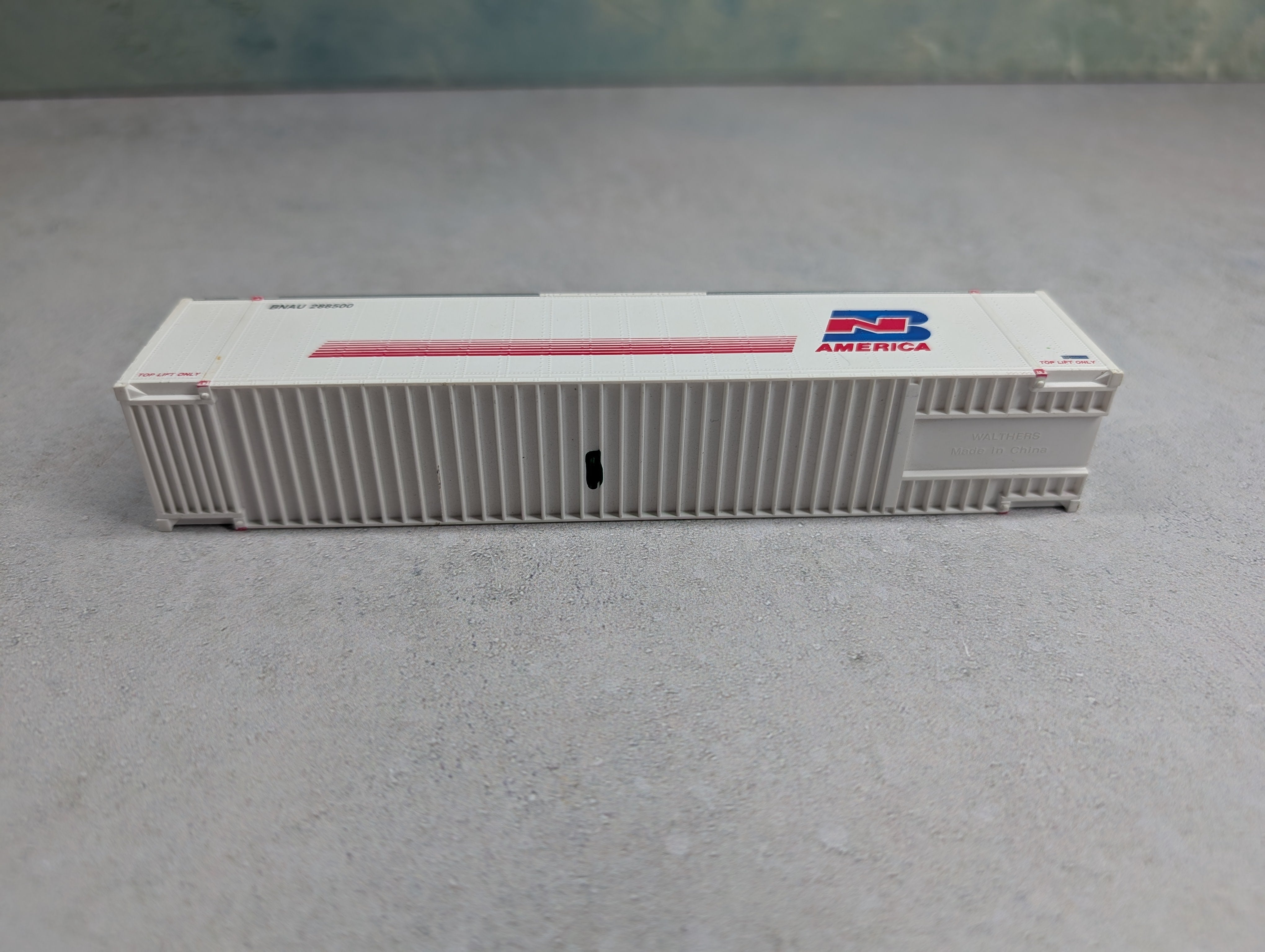 USED Walthers HO Scale 48' Container Burlington Northern BNAU #288500