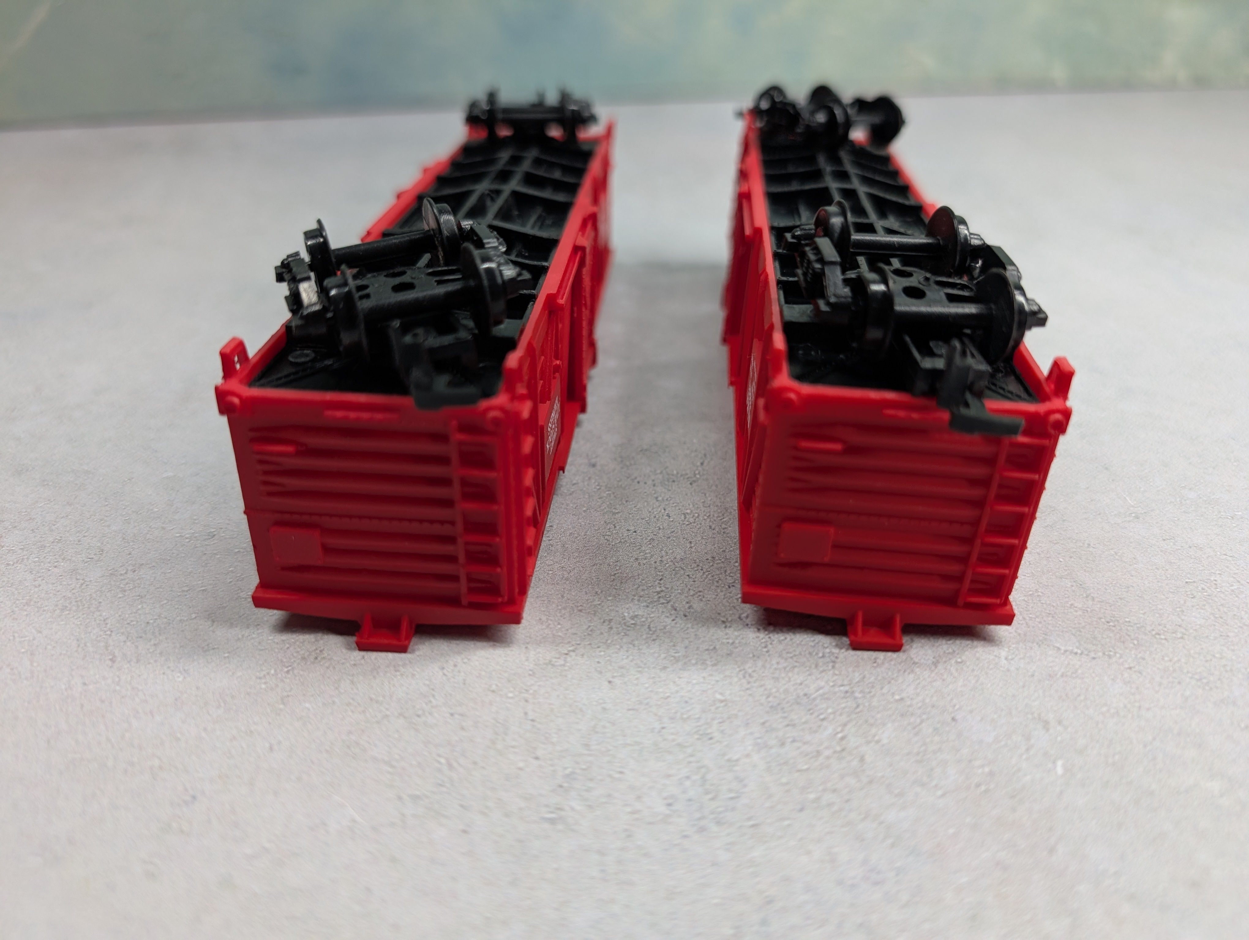 USED Life-Like HO Scale 40' Cattle Stock Car Swift Live Stock Express SLXS #72221 (2 pcs)