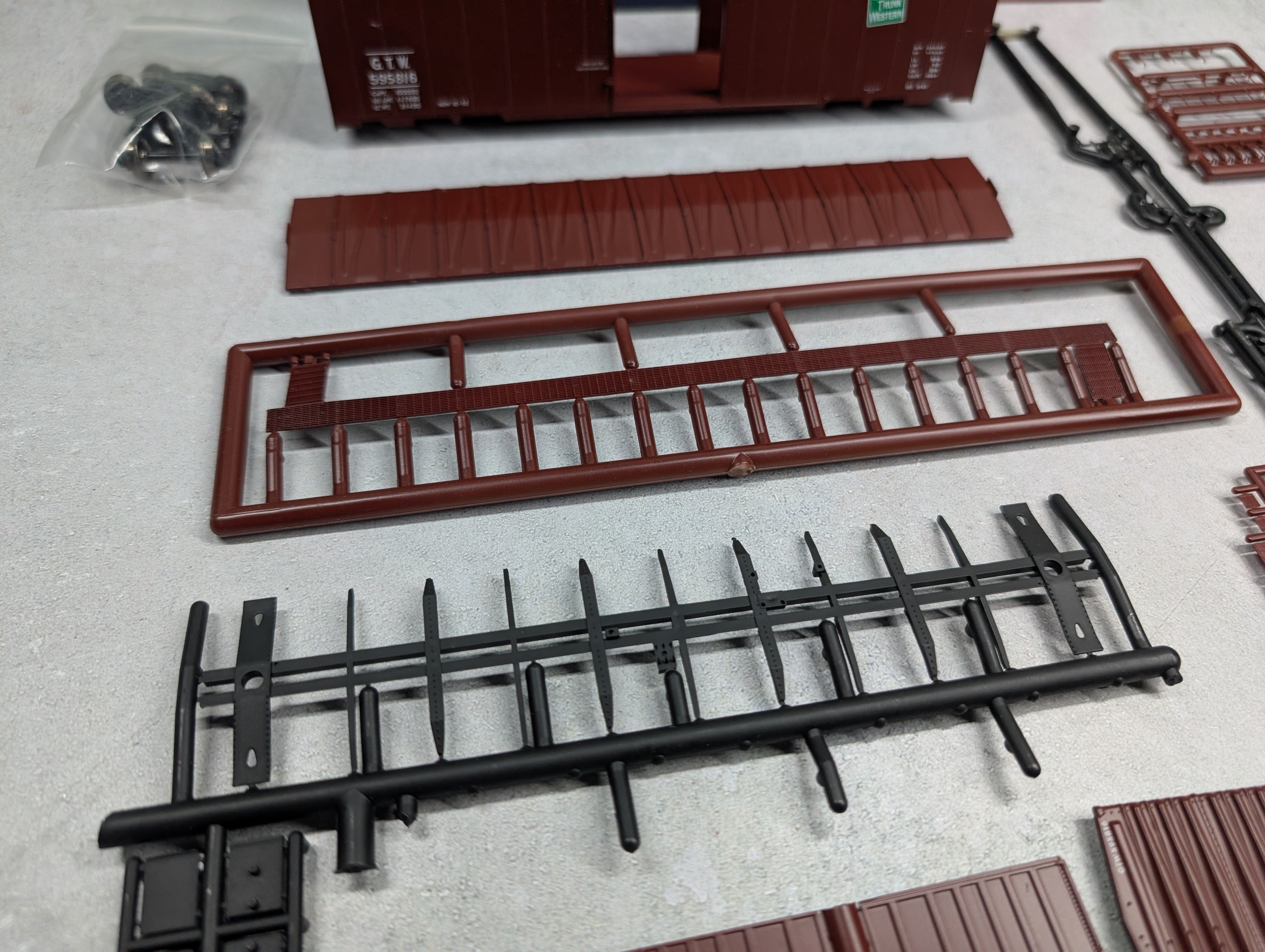 USED Branchline 1023 HO Scale 50' AAR Box Car Grand Trunk Western GTW #595816 KIT