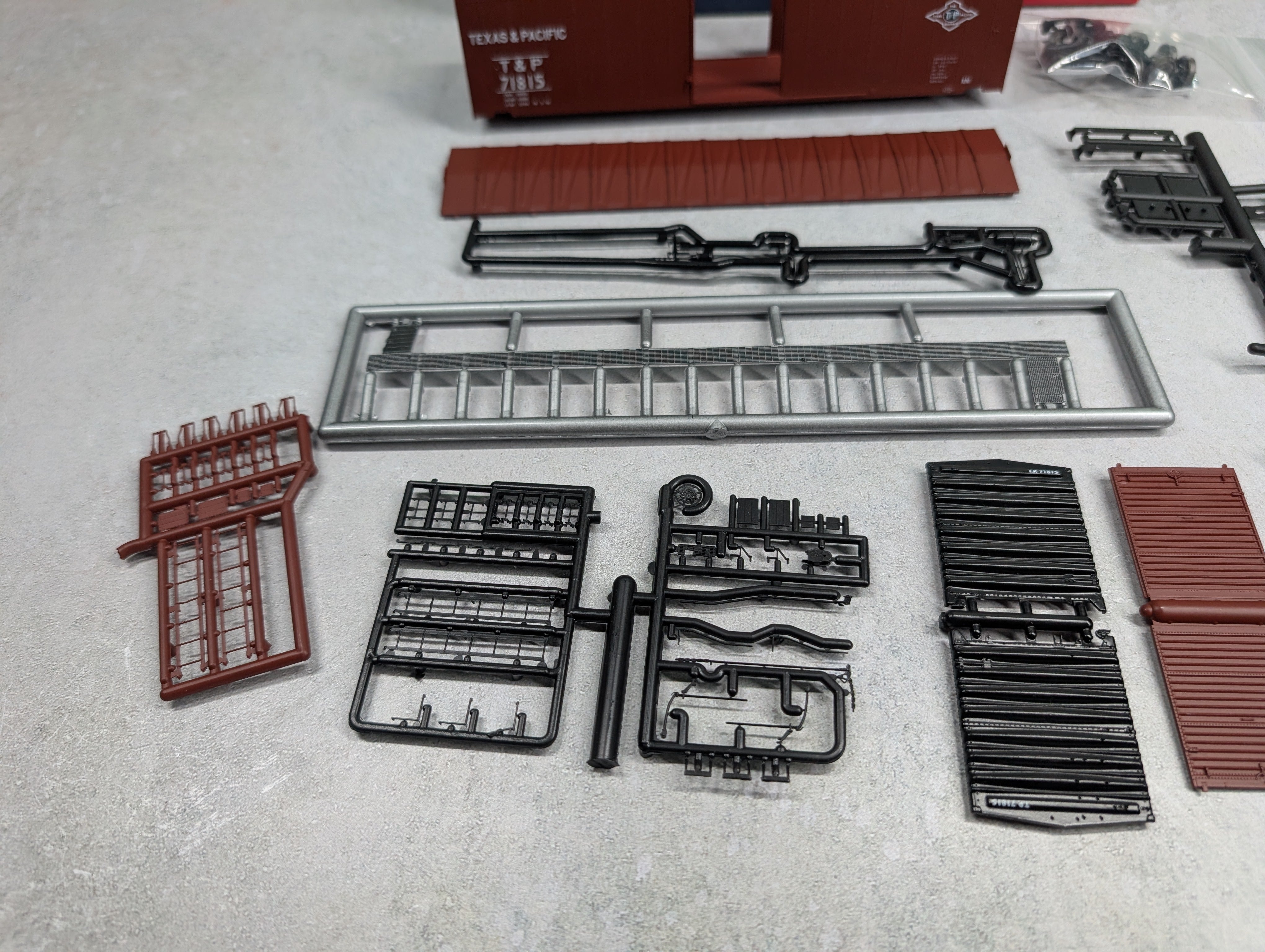 USED Branchline 1006 HO Scale 50' Single Door Box Car Texas and Pacific T&P #71815 KIT