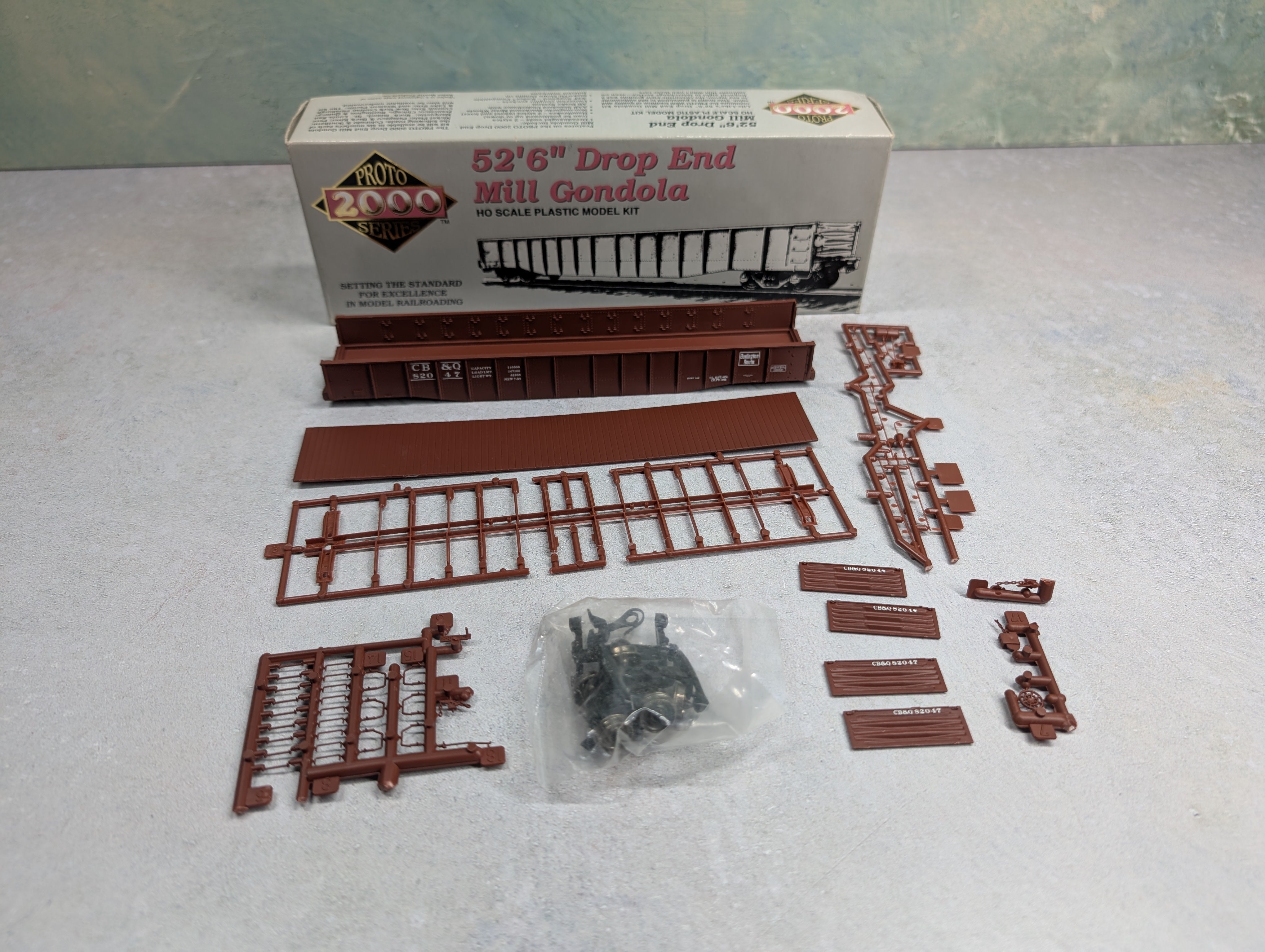 USED Life-Like HO Scale Proto 2000 - 52'6" Drop End Mill Gondola Burlington CB&Q KIT (3 pcs)