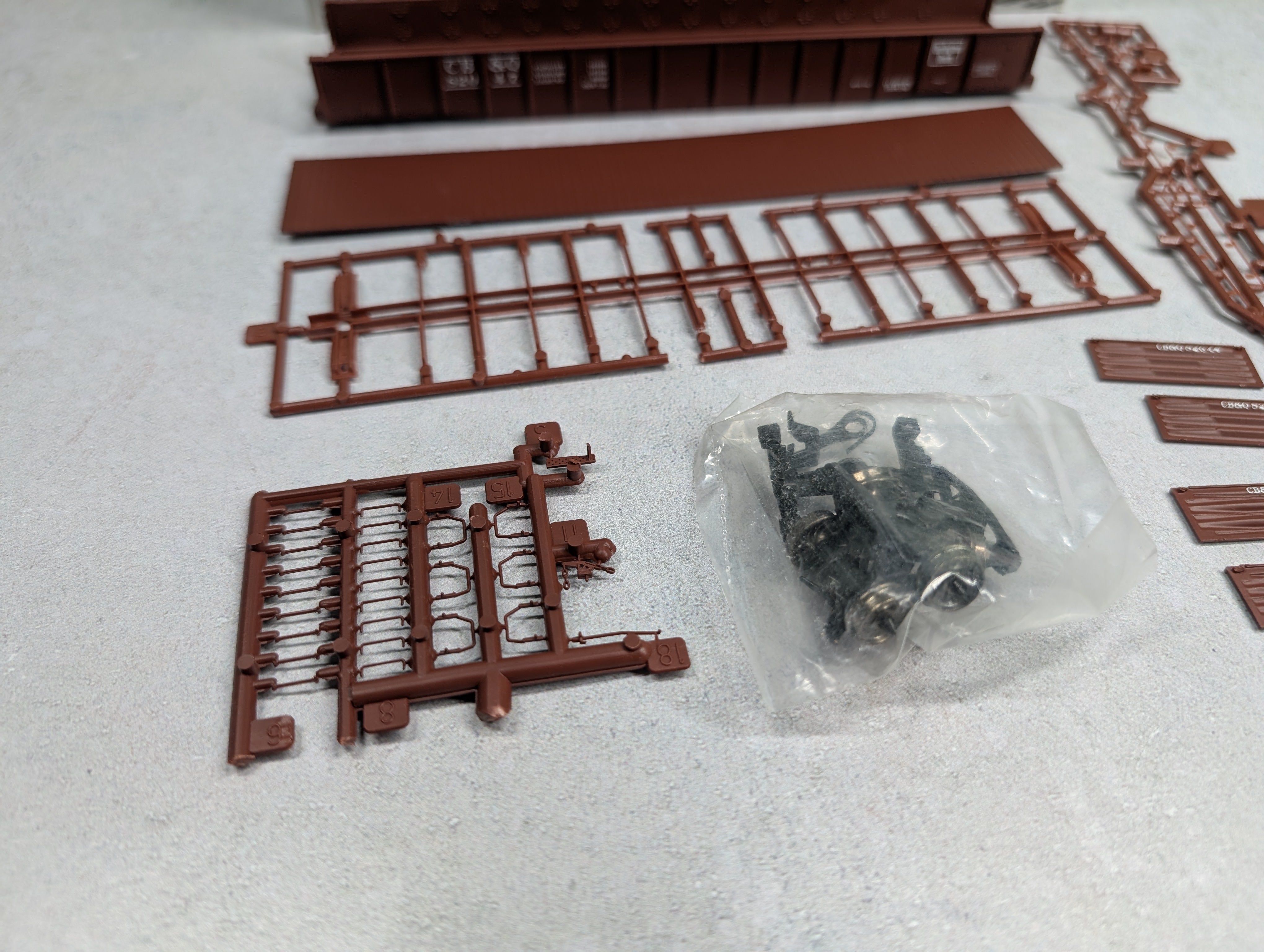 USED Life-Like HO Scale Proto 2000 - 52'6" Drop End Mill Gondola Burlington CB&Q KIT (3 pcs)
