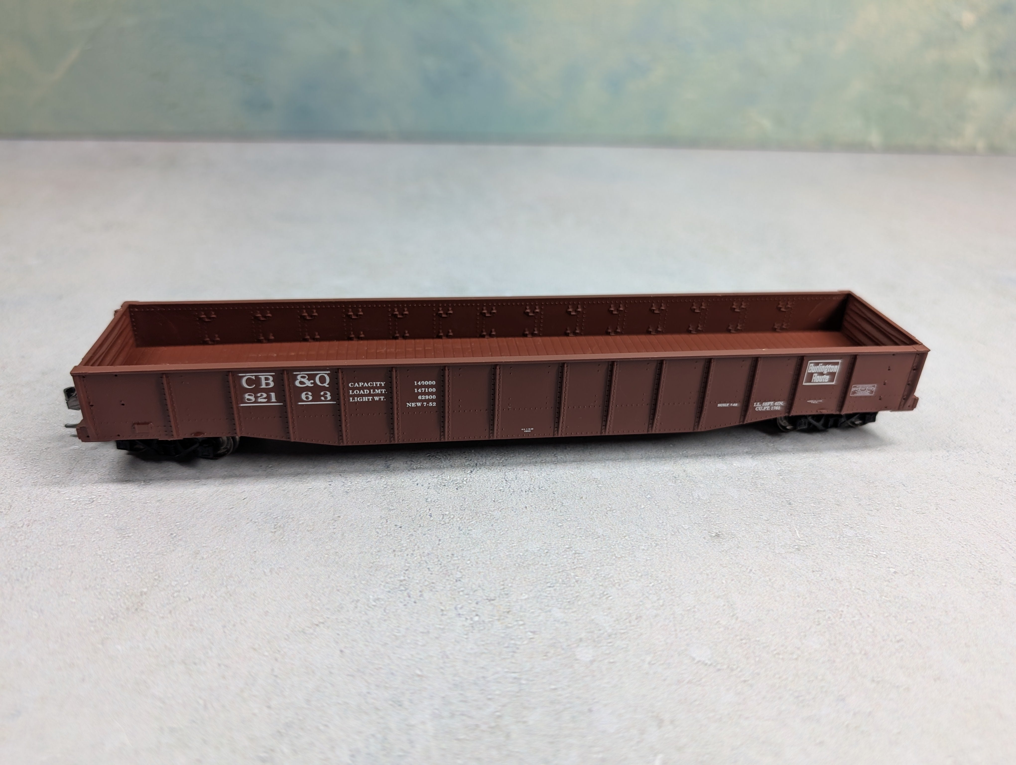 USED Life-Like HO Scale Proto 2000 - 52'6" Drop End Mill Gondola Burlington CB&Q KIT (3 pcs)