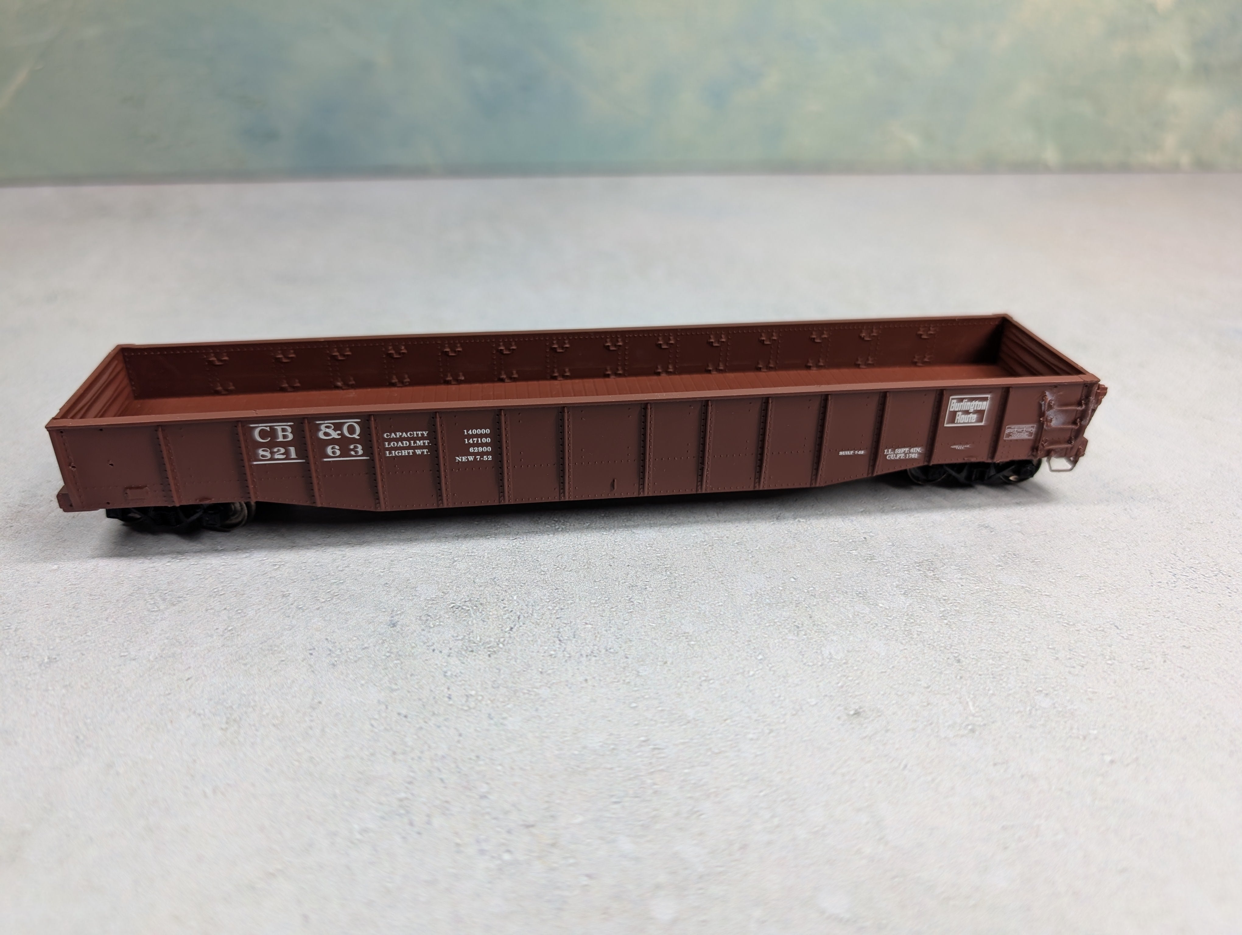 USED Life-Like HO Scale Proto 2000 - 52'6" Drop End Mill Gondola Burlington CB&Q KIT (3 pcs)