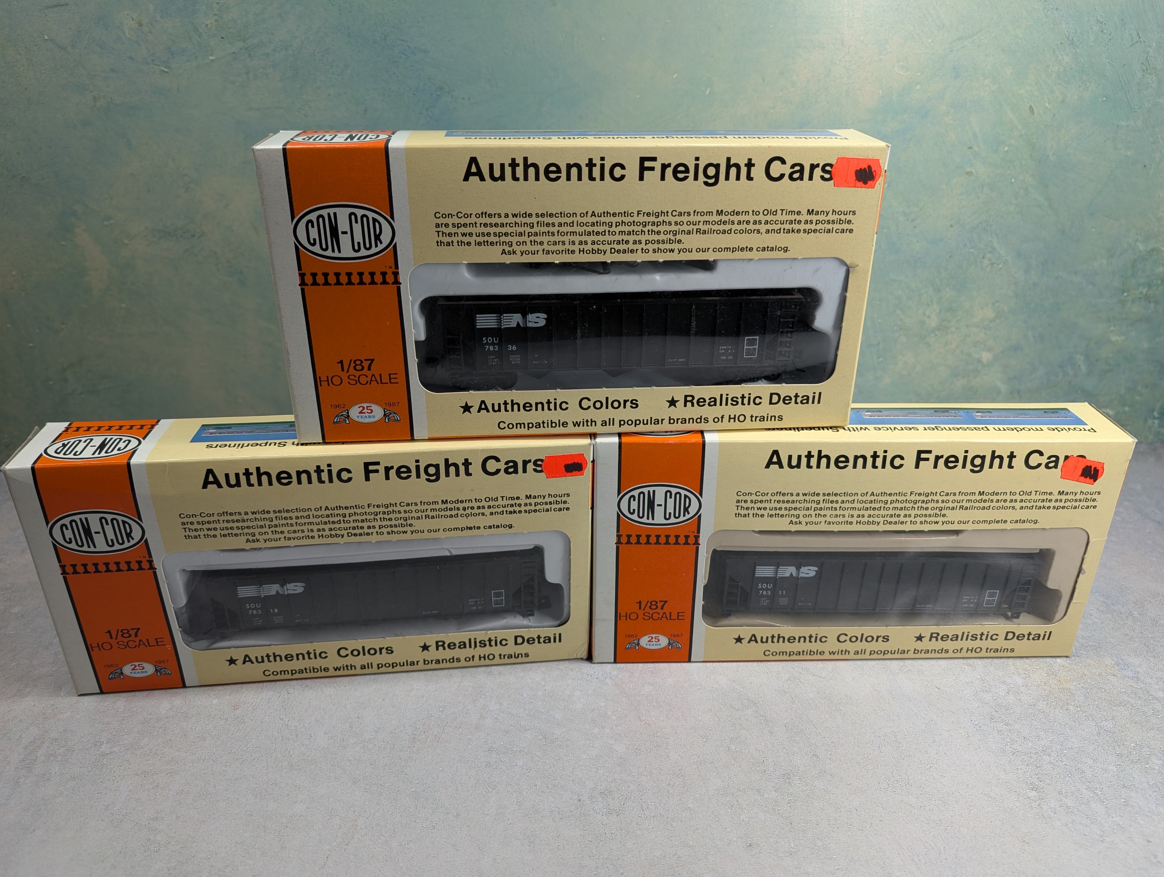 USED Con-Cor HO Scale 12 Panel 100 Ton Hopper Norfolk Southern SOU KIT (3 pcs)