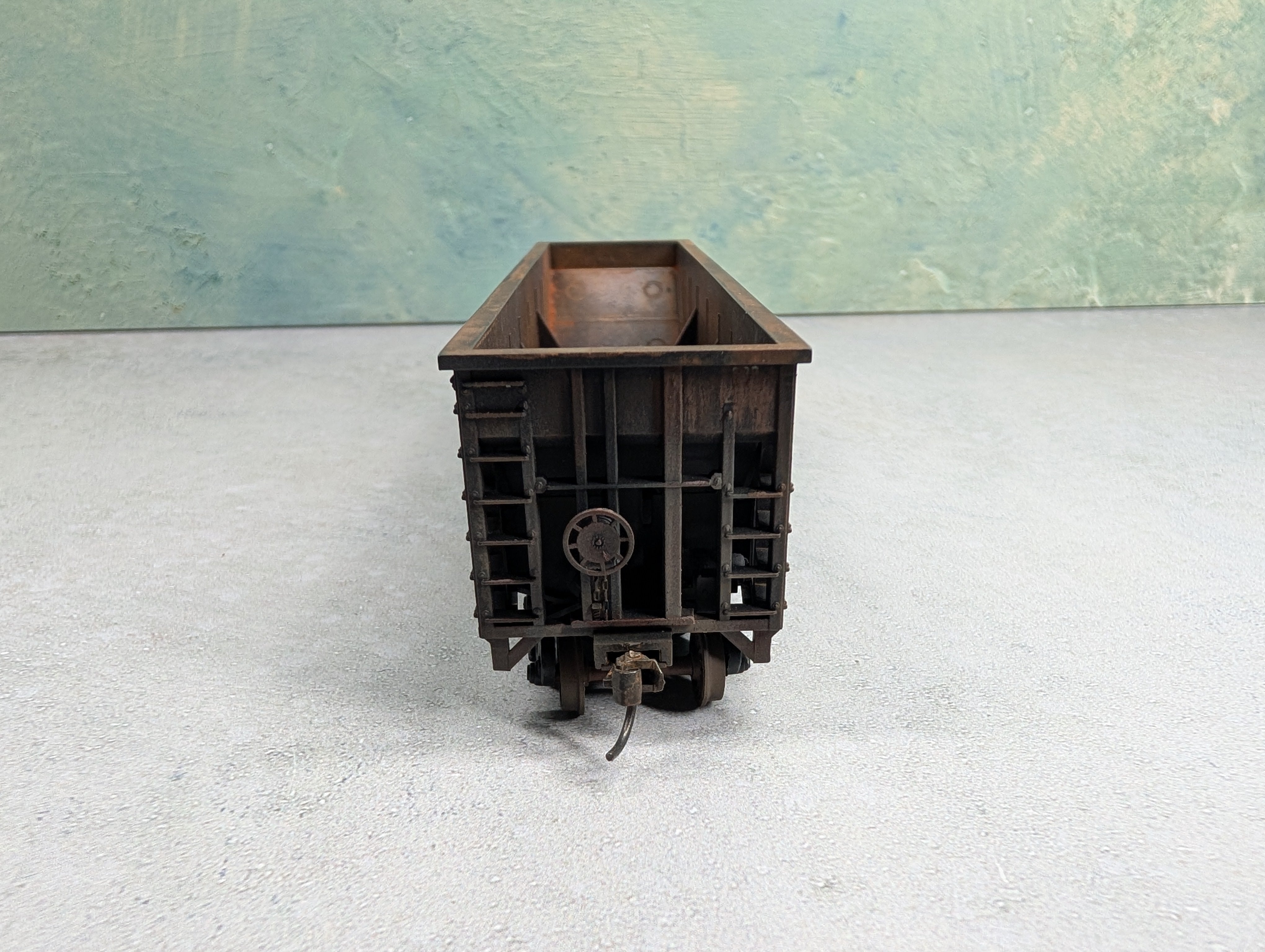 USED Con-Cor HO Scale 100 Ton Hopper Pennsylvania PRR #225509 Weather