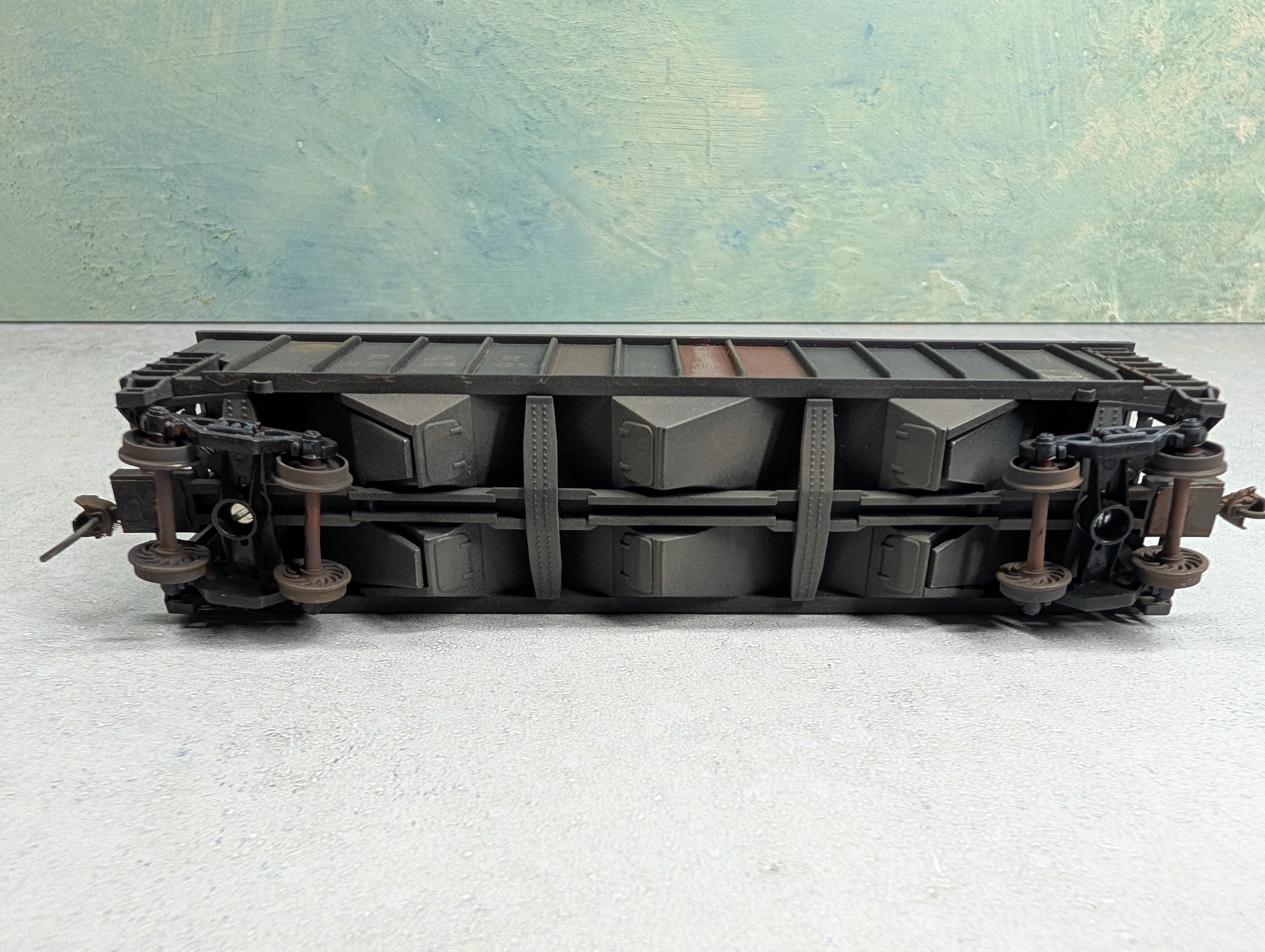 USED Con-Cor HO Scale 100 Ton Hopper Pennsylvania PRR #225509 Weather