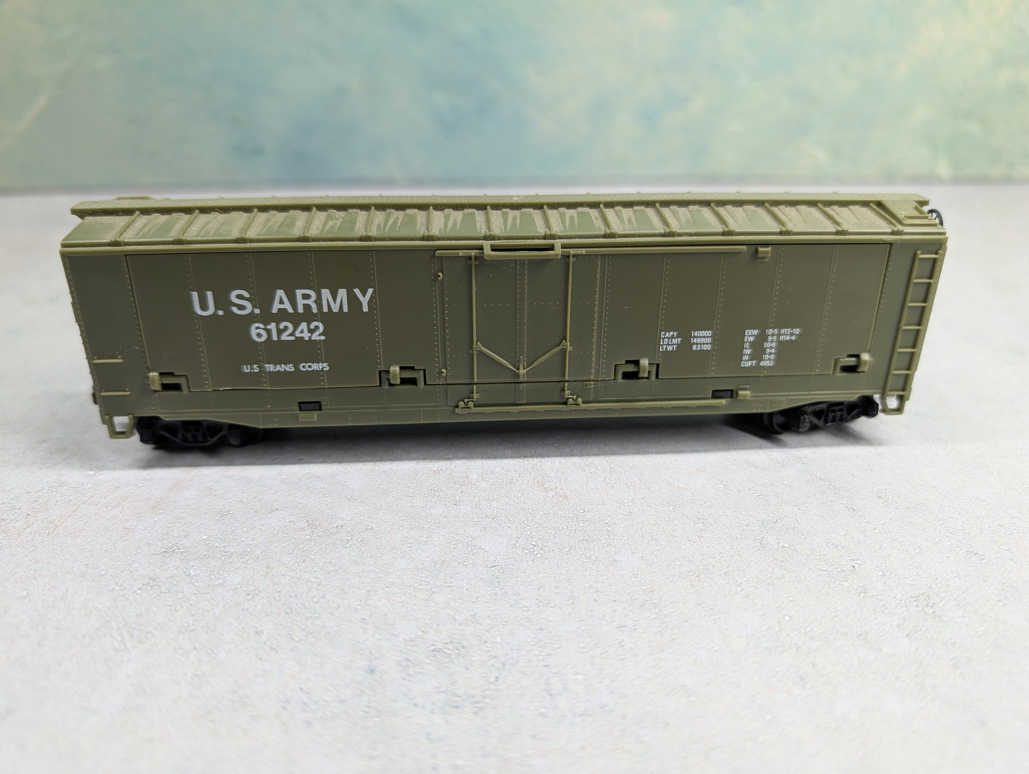 USED AHM HO Scale Hidden Artillery Tank Buster 50' Box Car US Army #61242