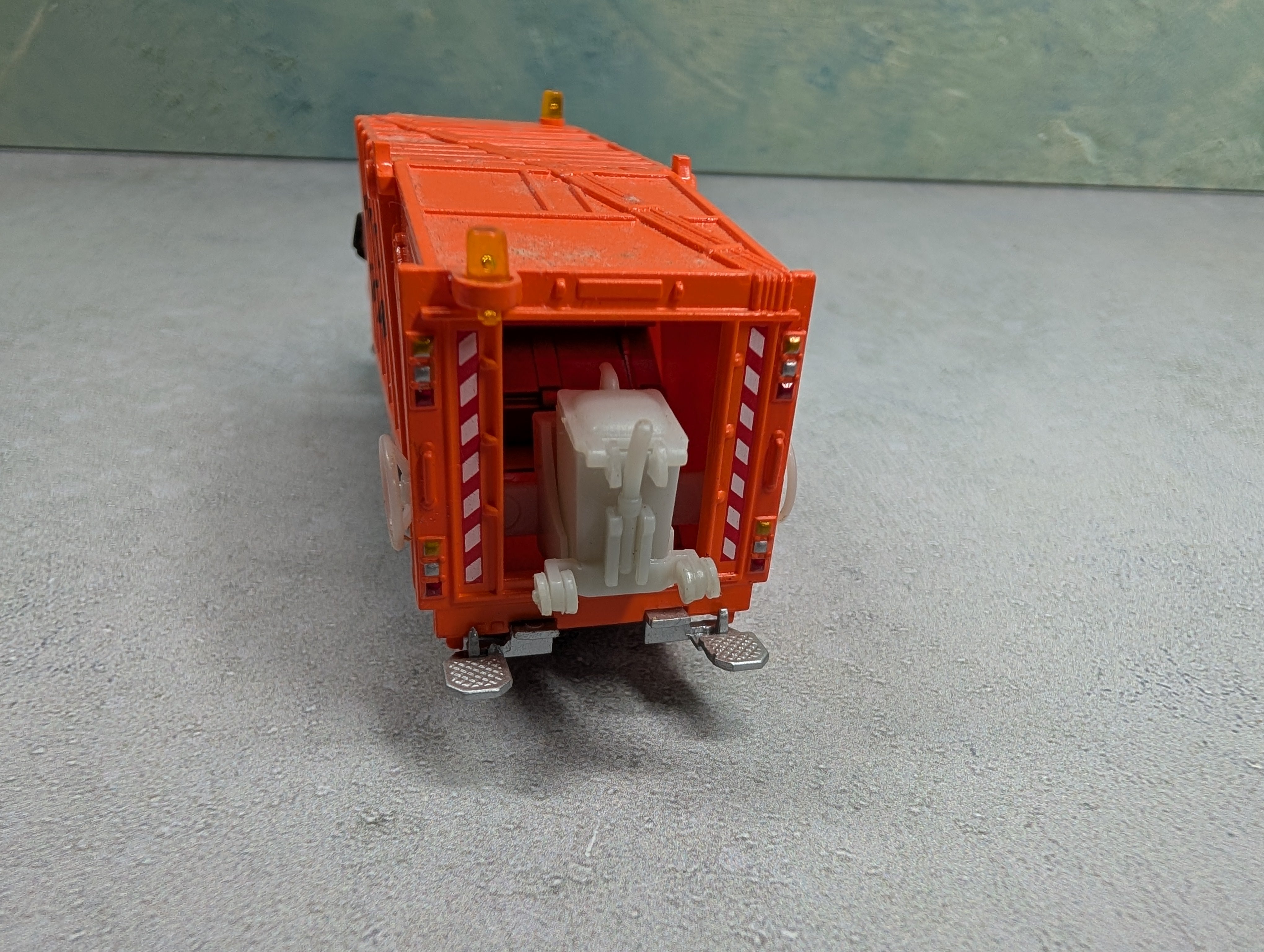 USED Boley HO Scale International Garbage Truck - Sanitation District