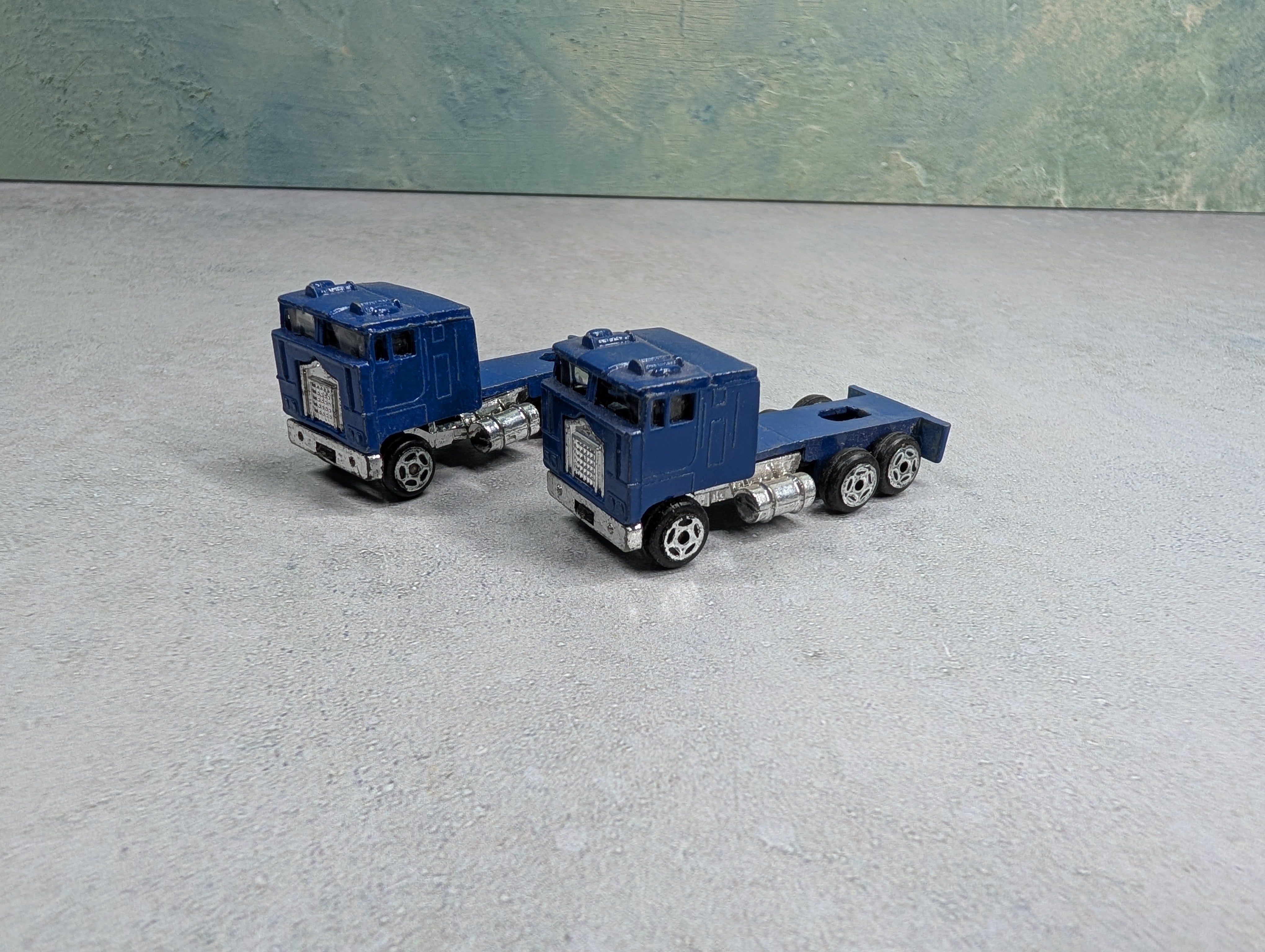 USED Blue Trucks (2 pcs)
