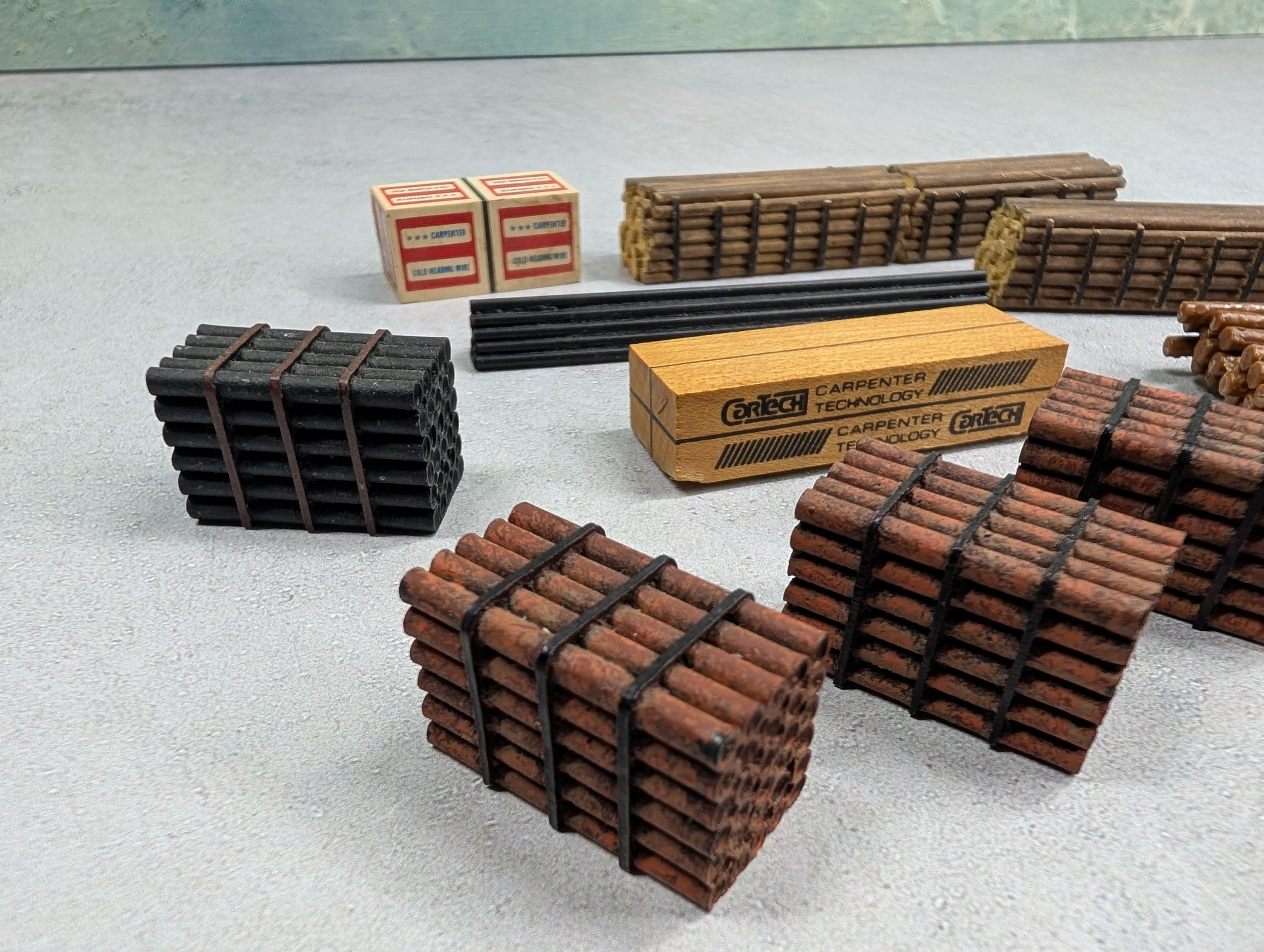 USED N Scale Large Lot of Loads, Pipe Loads, Crushed Cars, Lumber & More